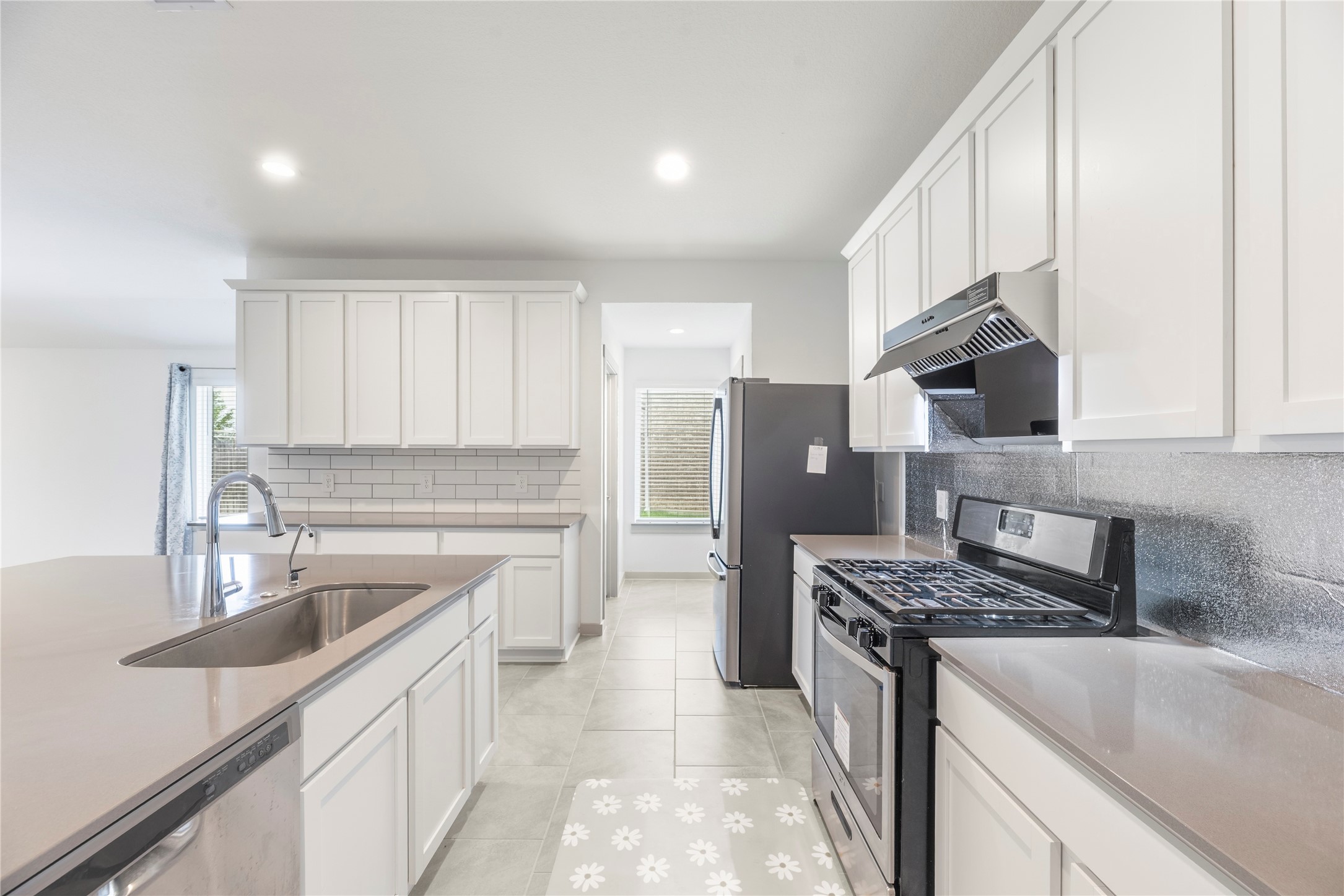 28955 Yachting Point Lane Property Photo 6
