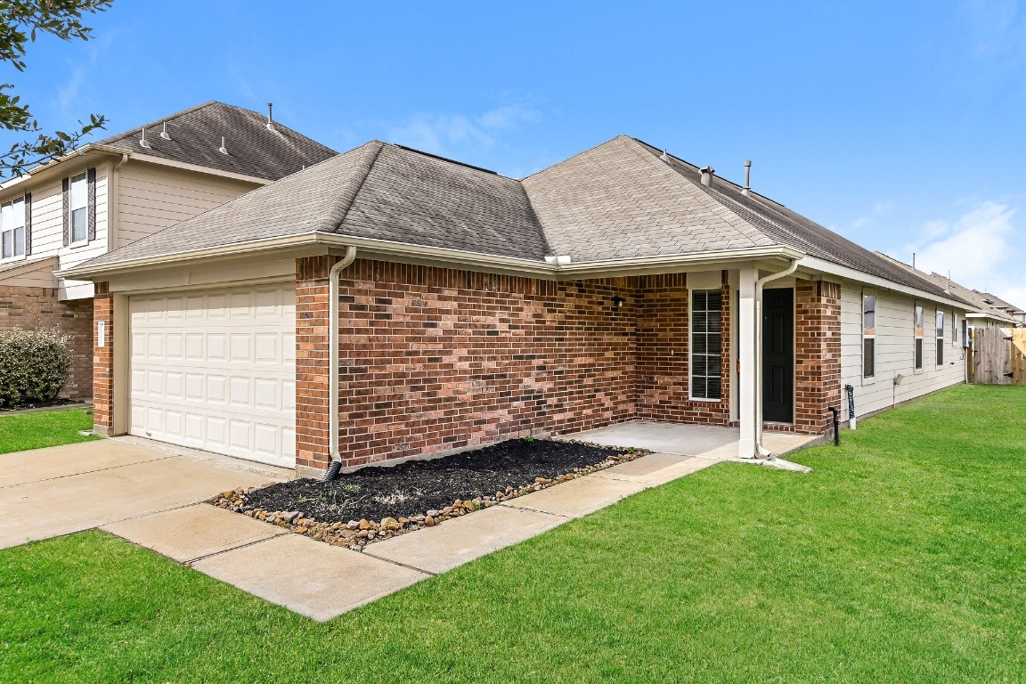 5411 Paiges Way Property Photo 2