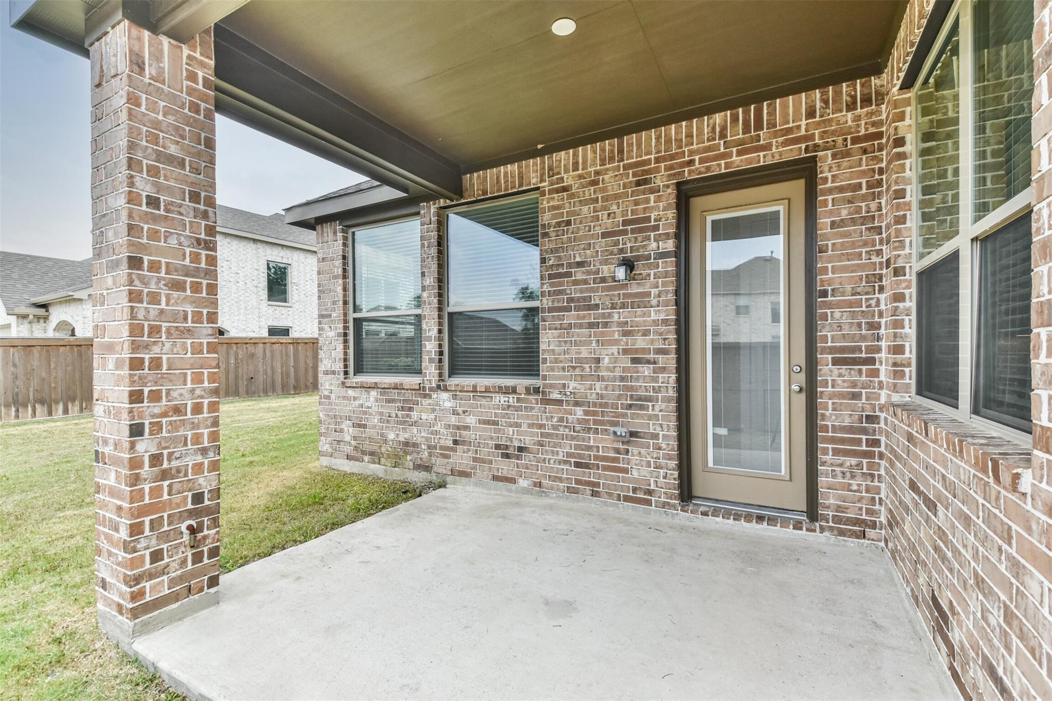 27025 Sofia Forest Drive Property Photo 2