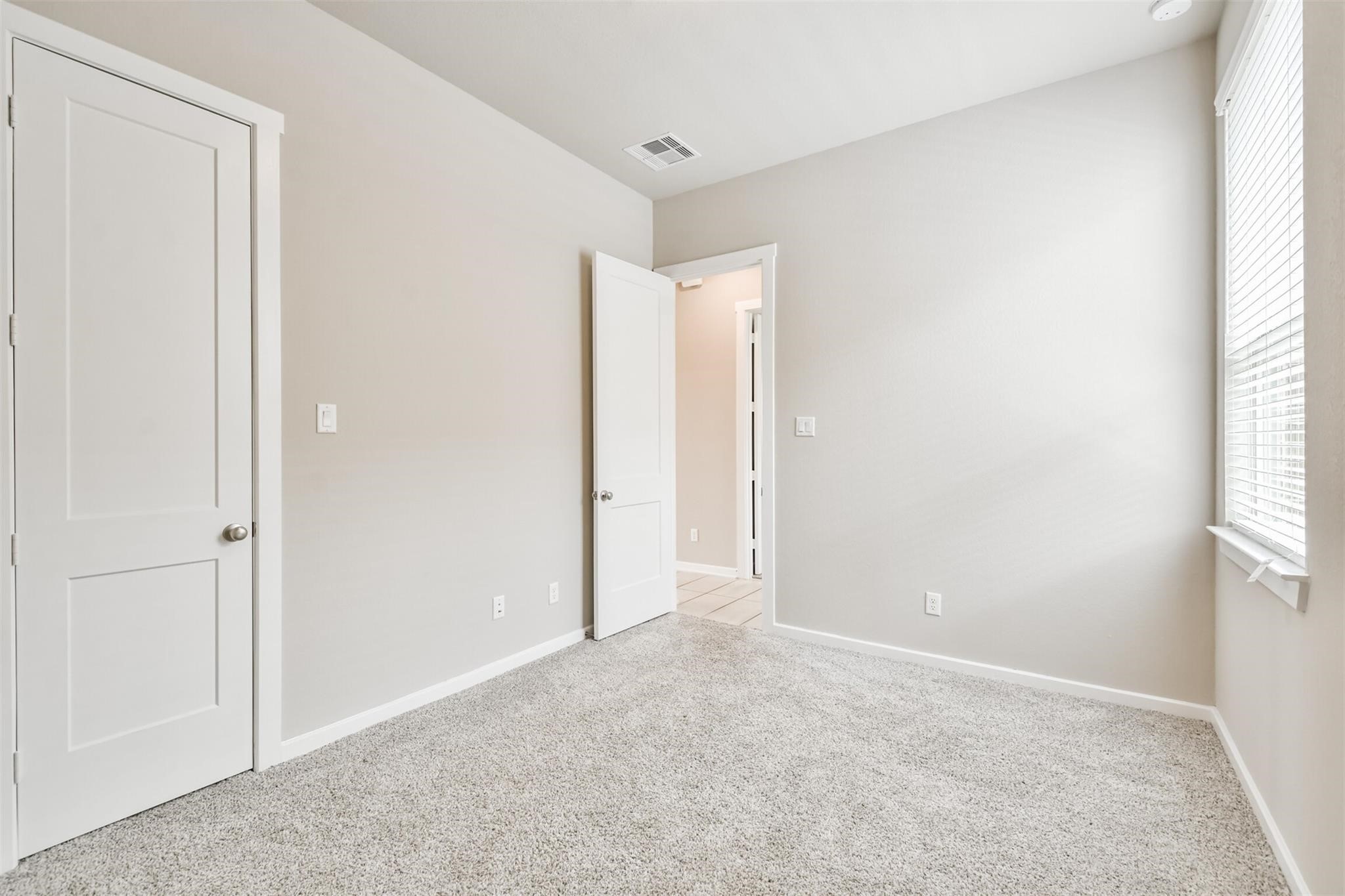 27025 Sofia Forest Drive Property Photo 11