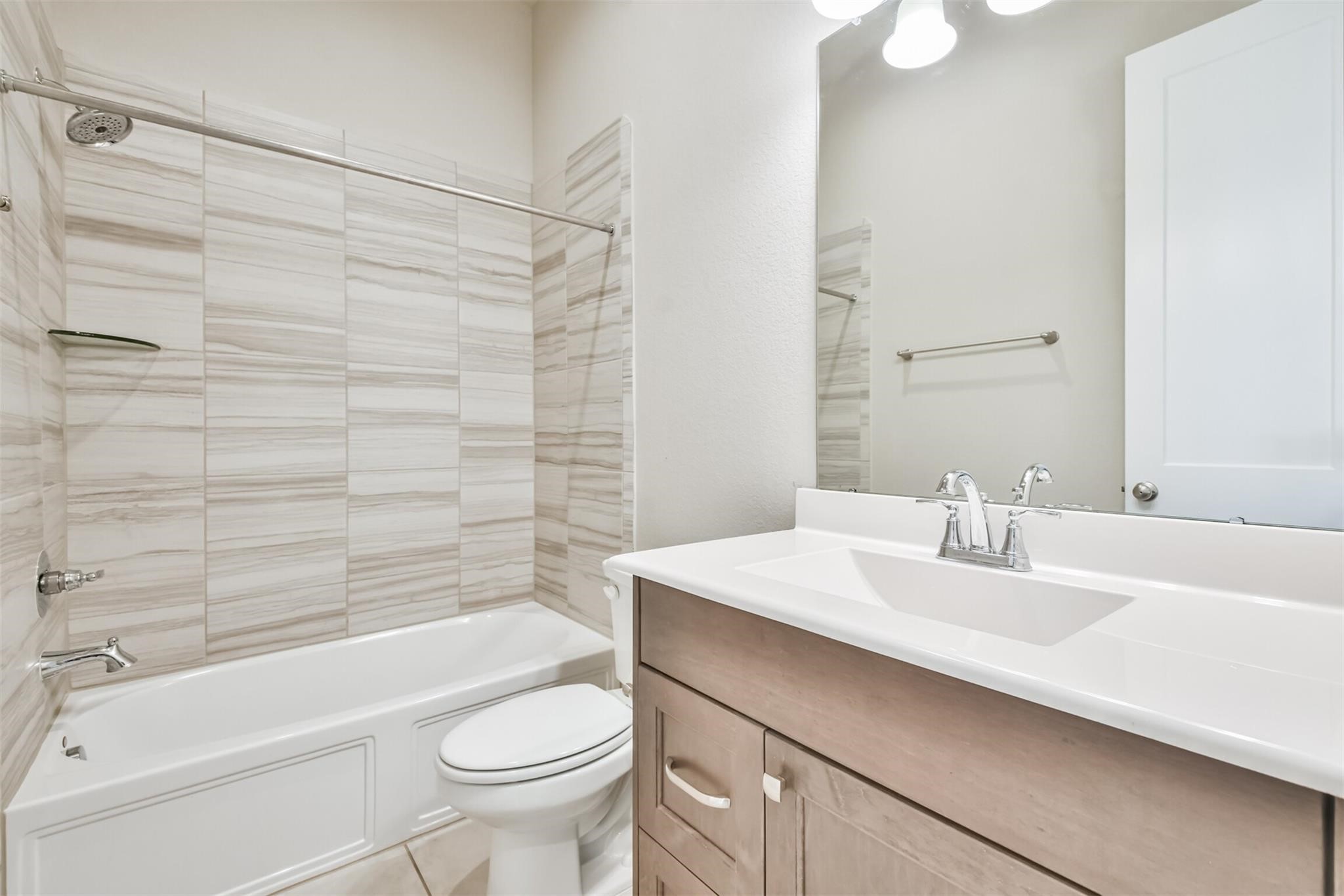 27025 Sofia Forest Drive Property Photo 17