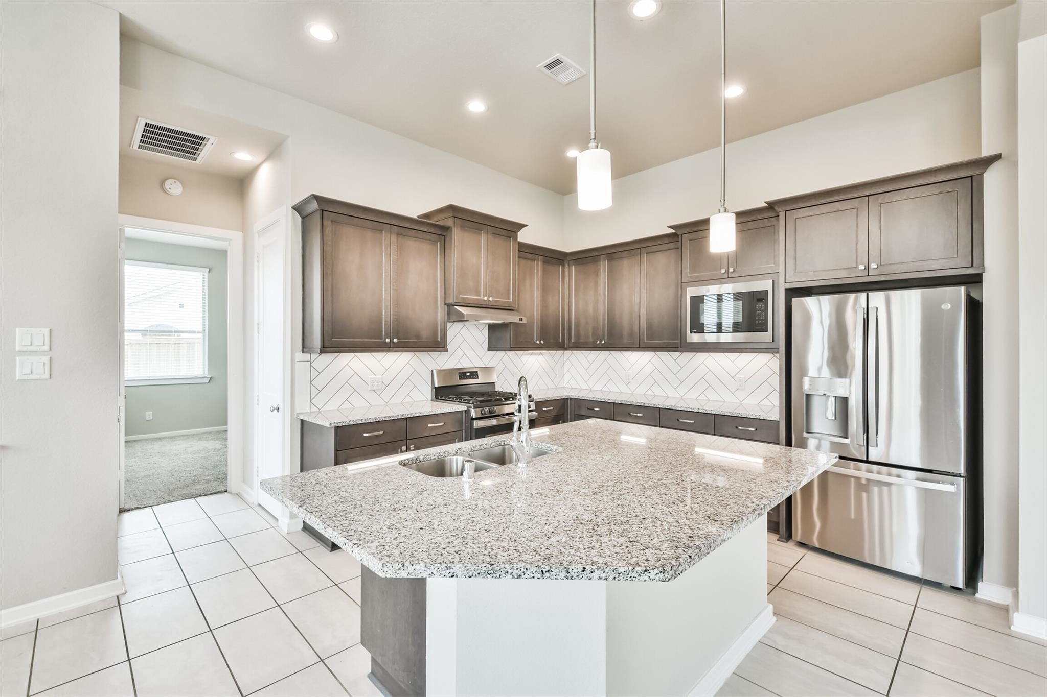 27025 Sofia Forest Drive Property Photo 21
