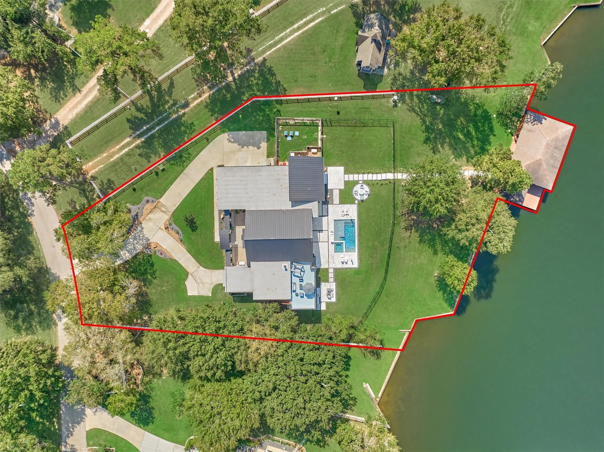 9228 Lake Conroe Drive Property Photo 5
