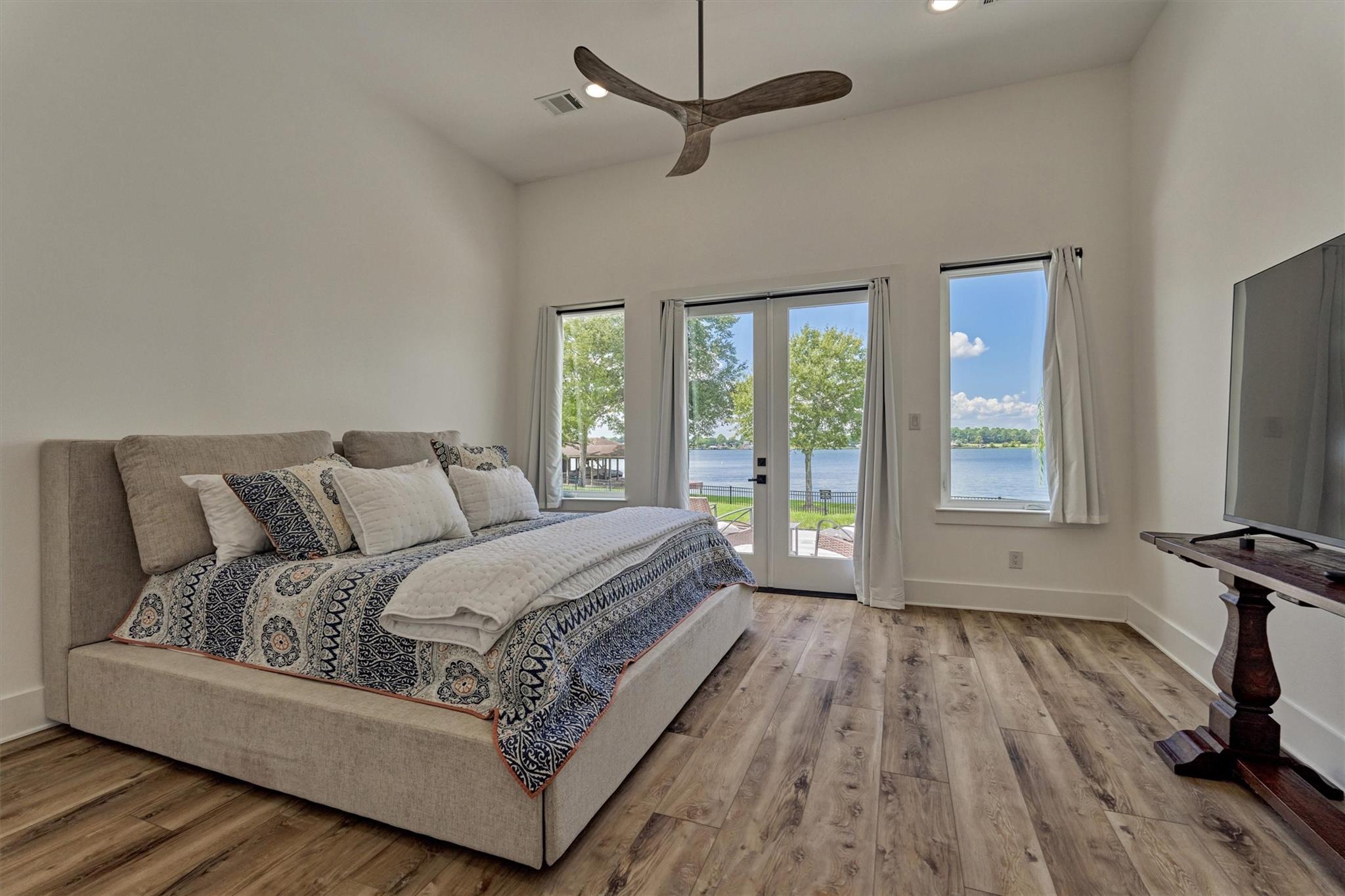 9228 Lake Conroe Drive Property Photo 23