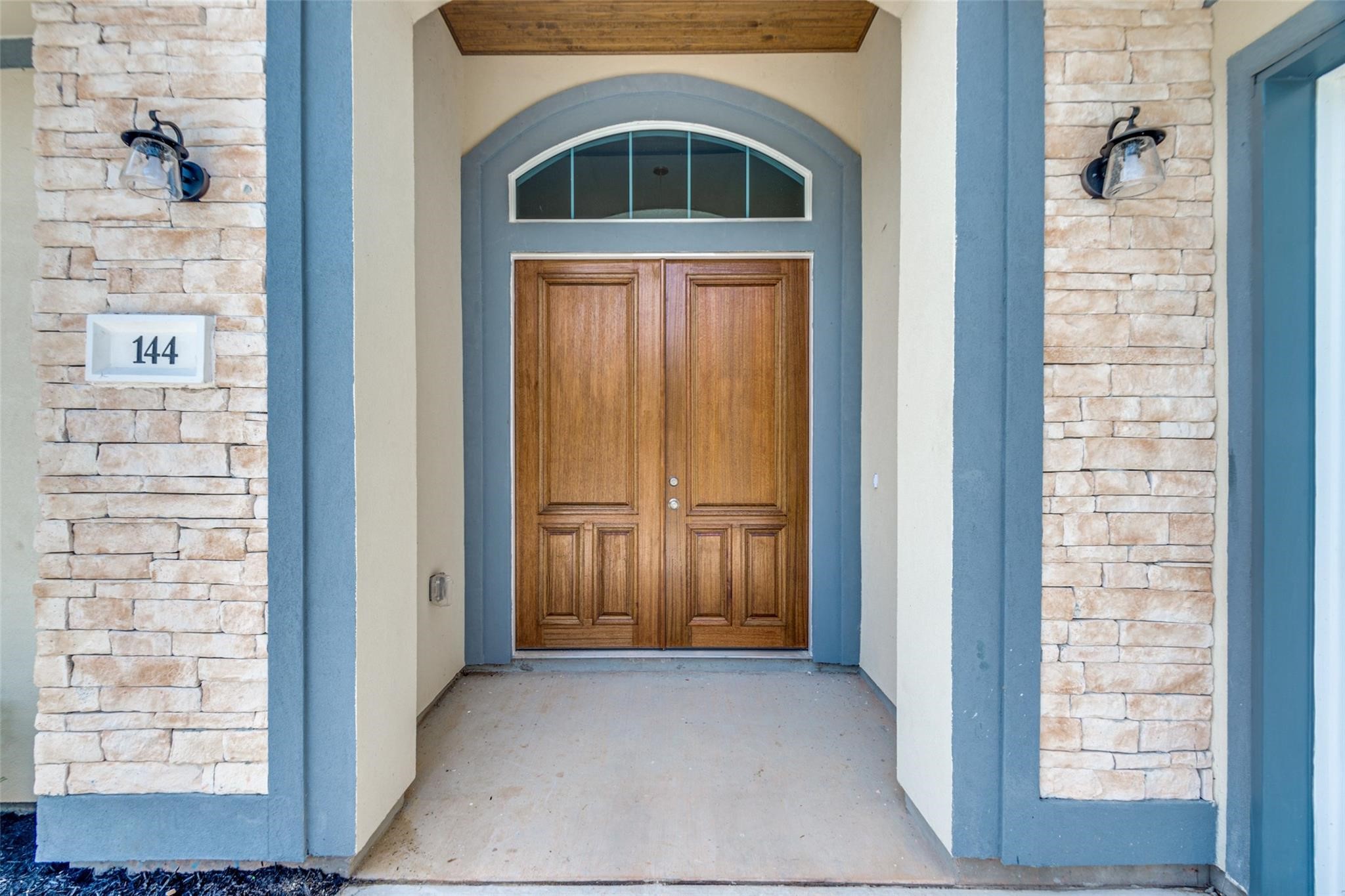 144 Monterrey Road Property Photo 3