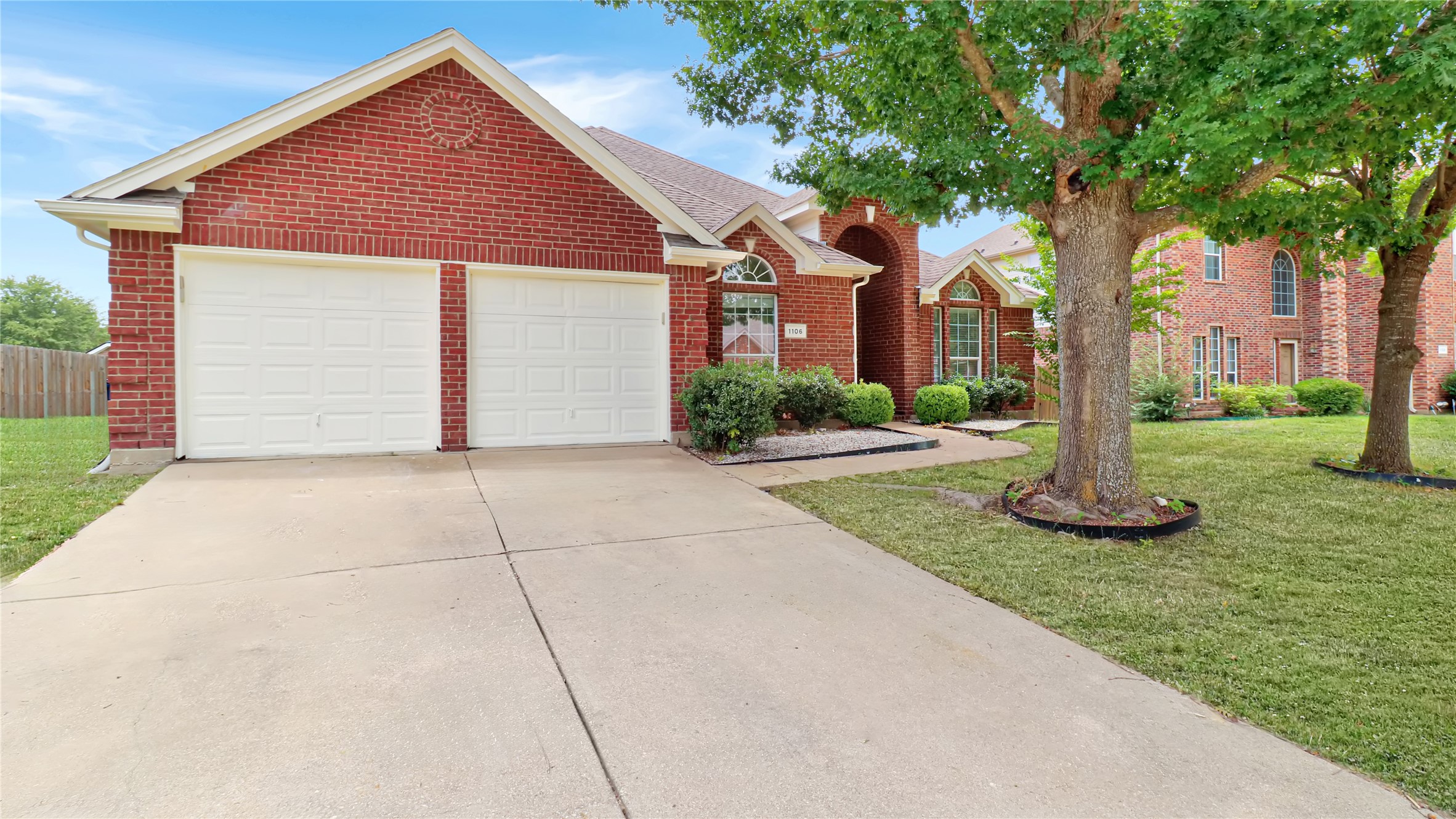 1106 Eastbrook Drive Property Photo 1