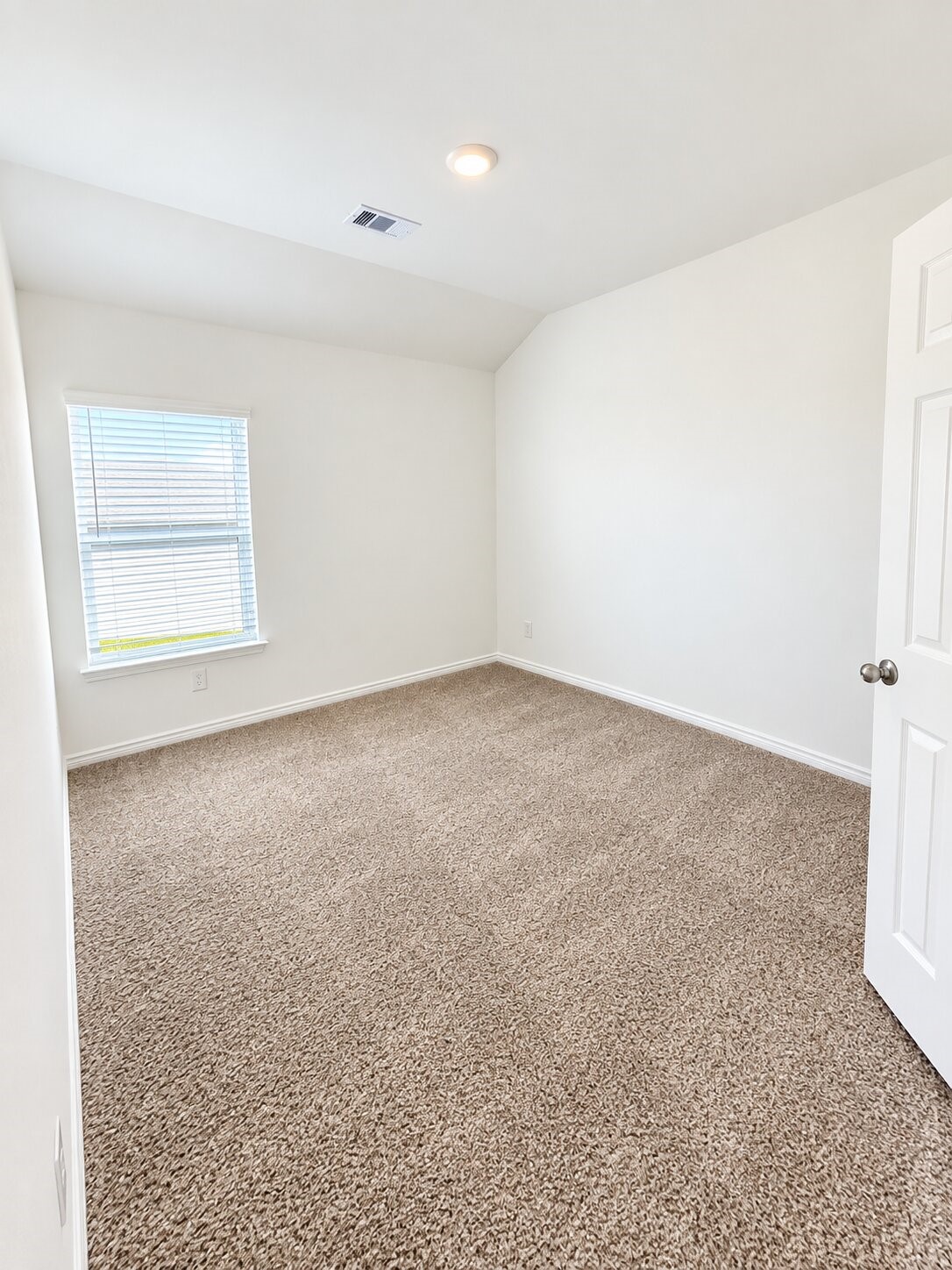 511 Oak Chase Avenue Property Photo 12