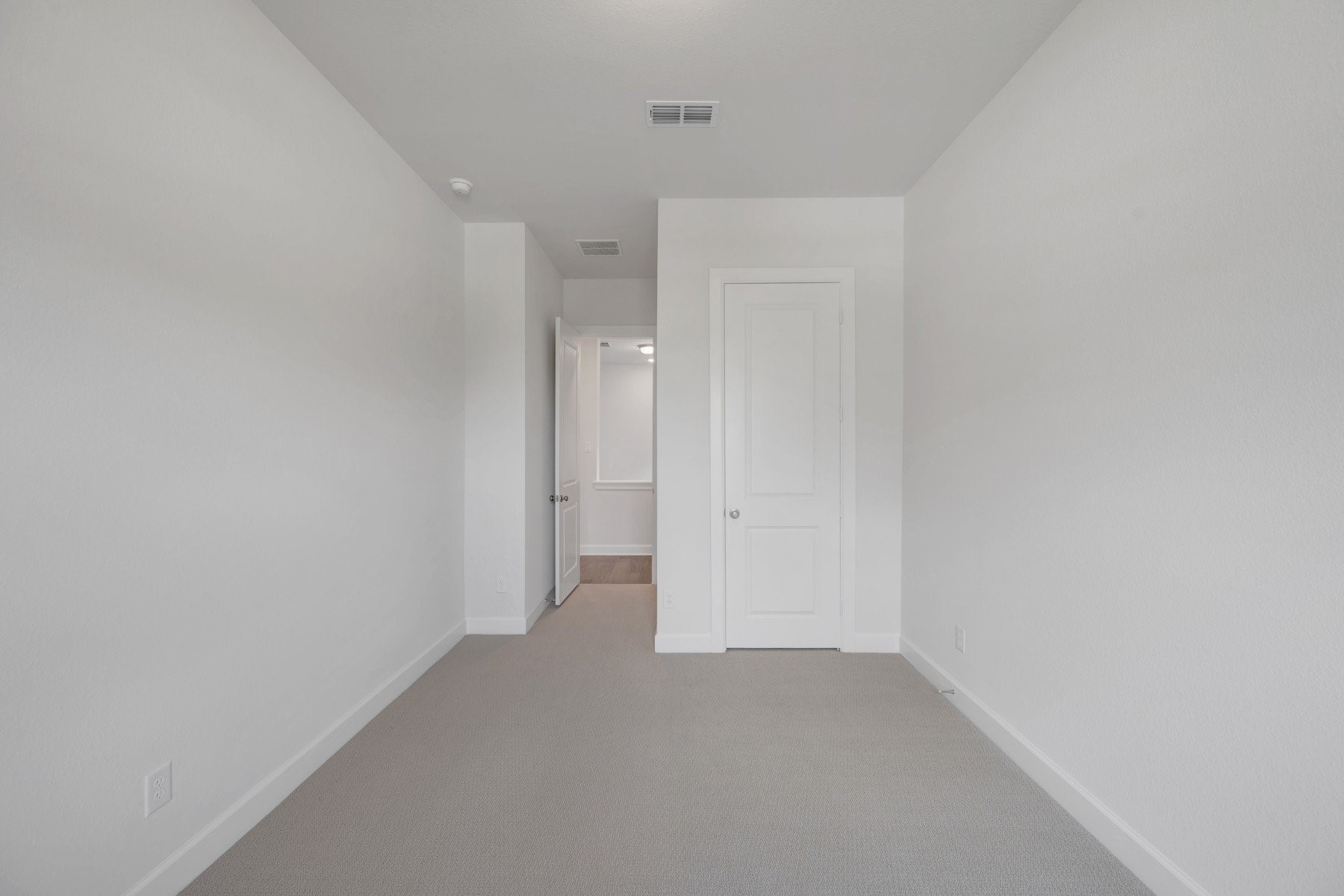 4926 Benton Woods Trail Property Photo 15