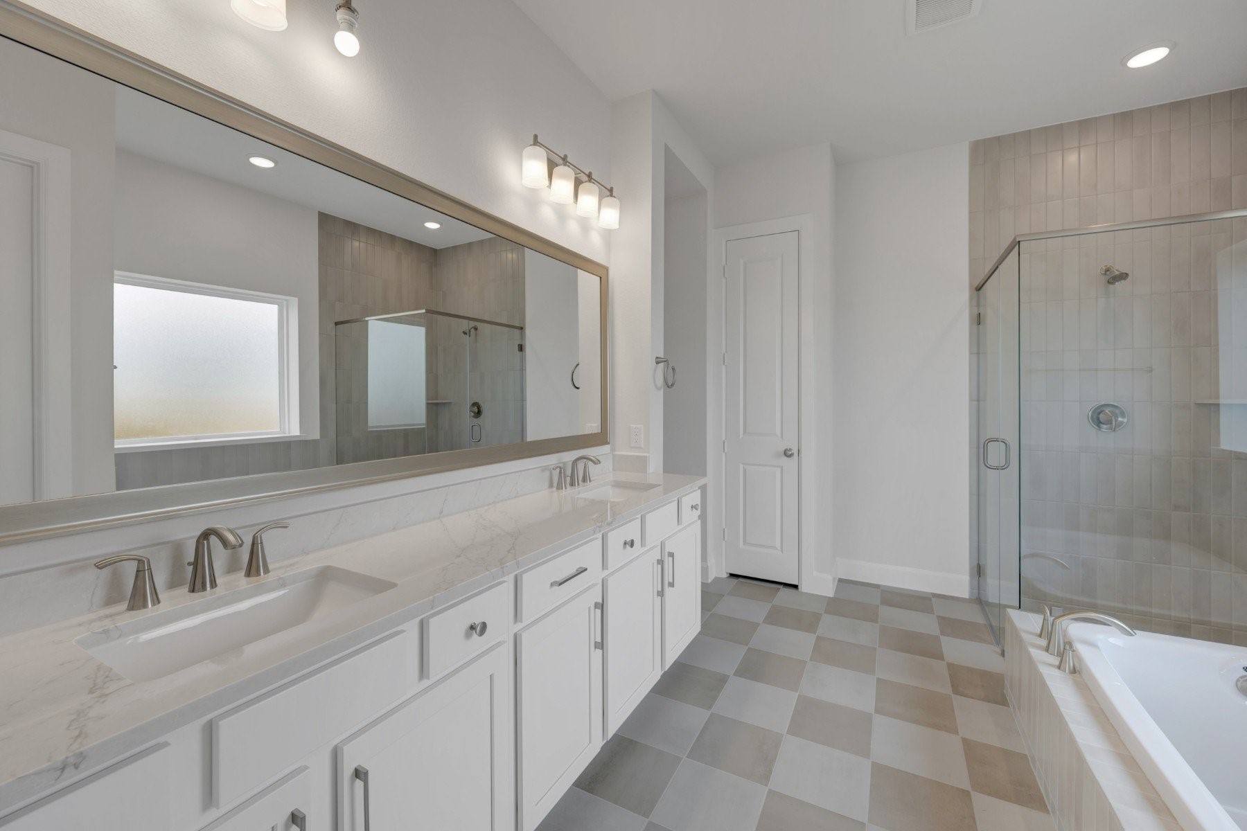 4926 Benton Woods Trail Property Photo 47