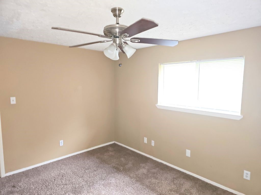 22419 Springgate Drive Property Photo 14