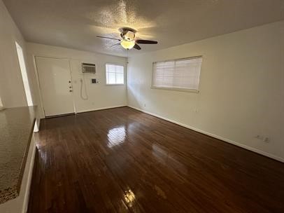 4921 Crawford Street 20 Property Photo 4