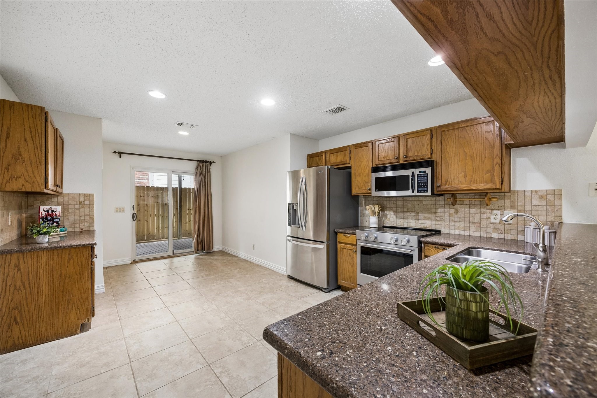 1527 Park Birch Lane Property Photo 15