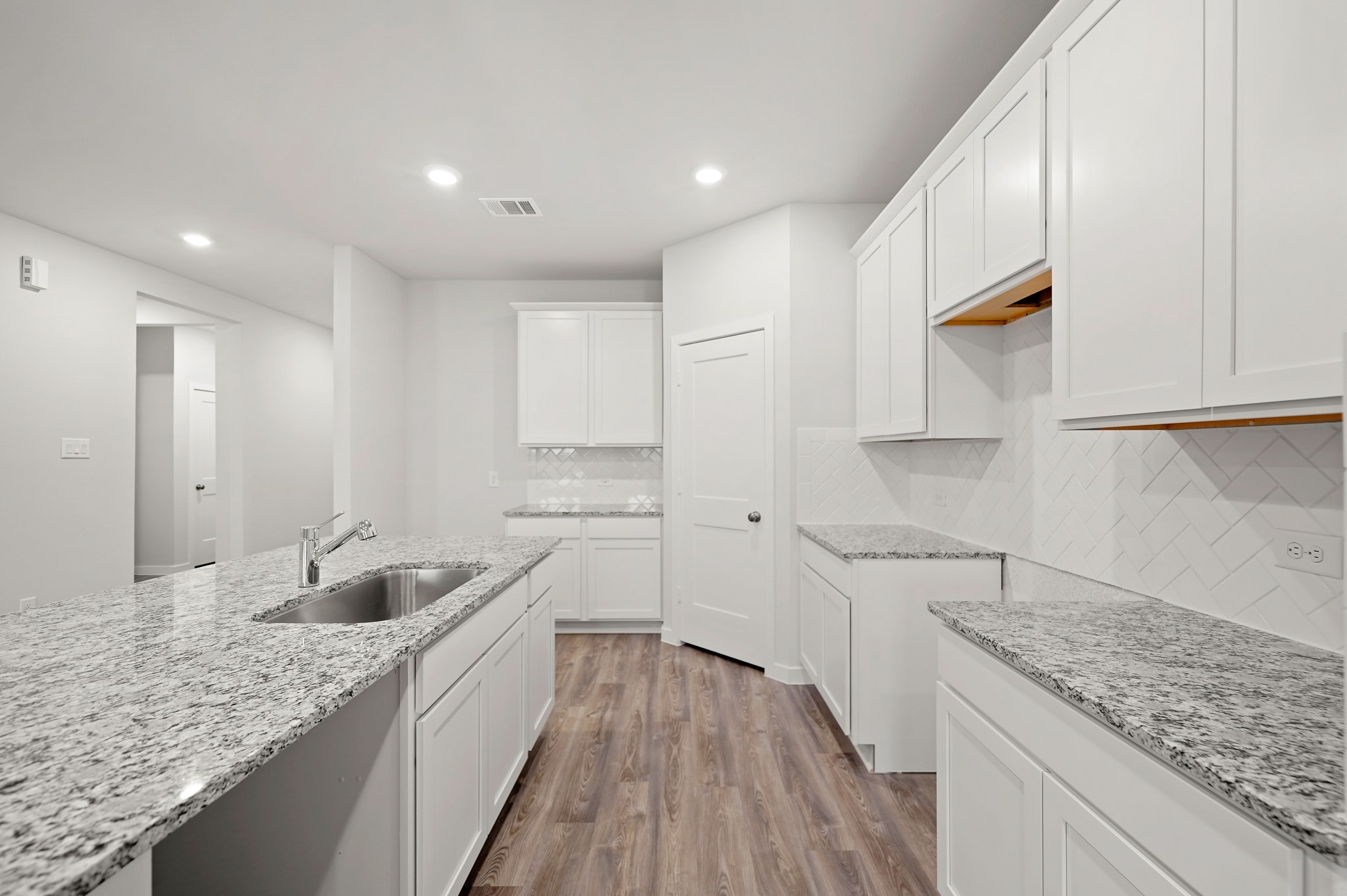 9732 Caney Bend Road Property Photo 4