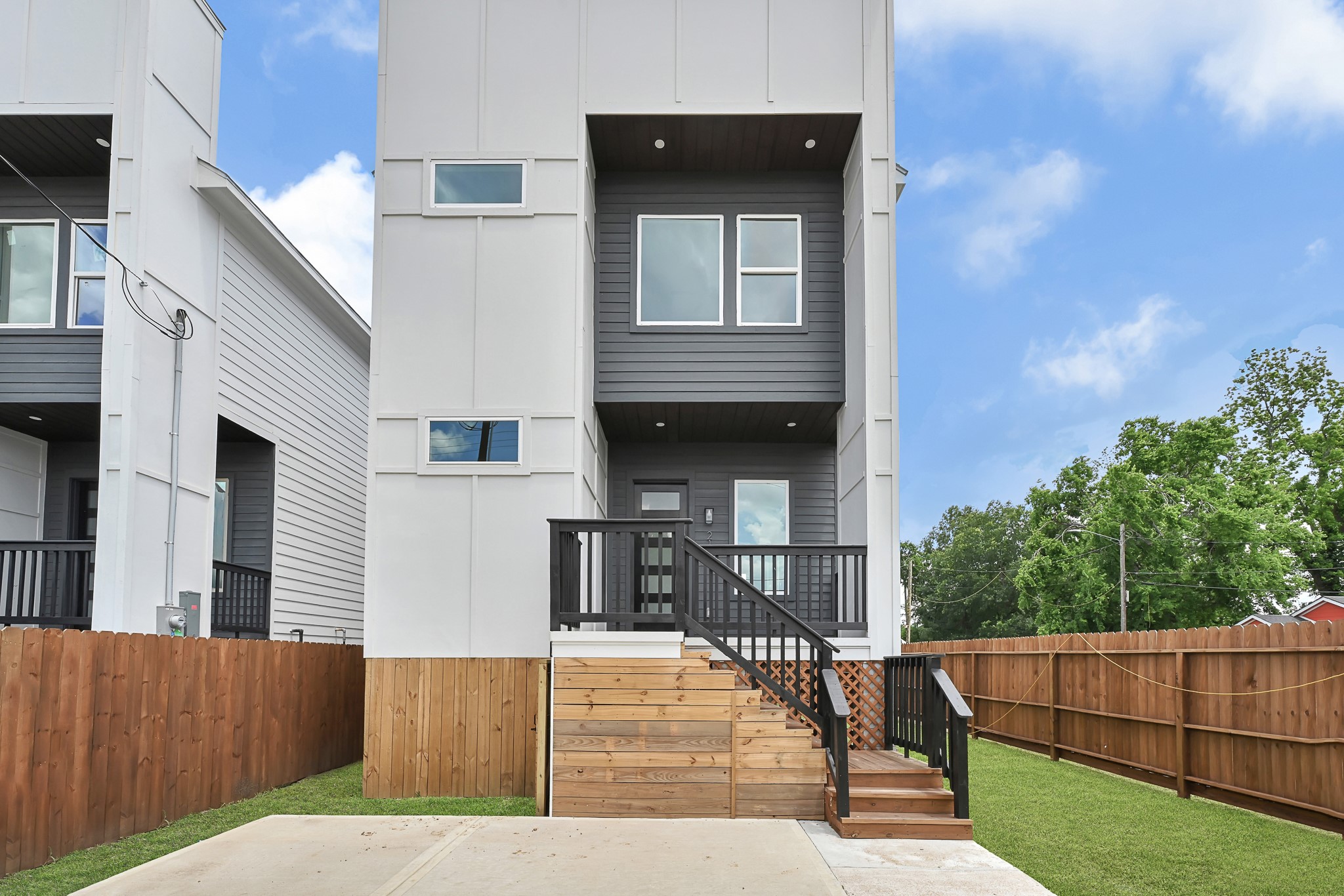 2104 Bringhurst Street Property Photo 1