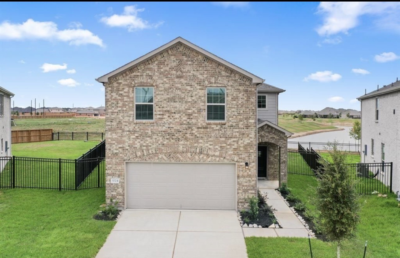 1024 Greenshank Drive Property Photo 1