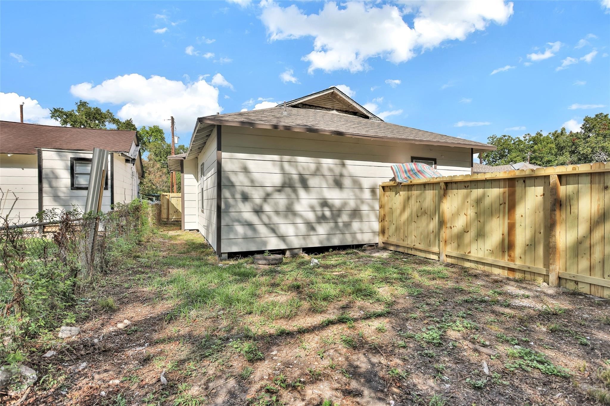 4124 Sayers Street B Property Photo 7