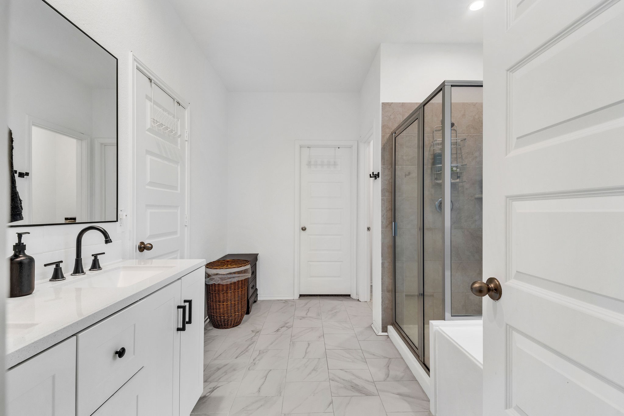 7306 Faded Violet Drive Property Photo 15
