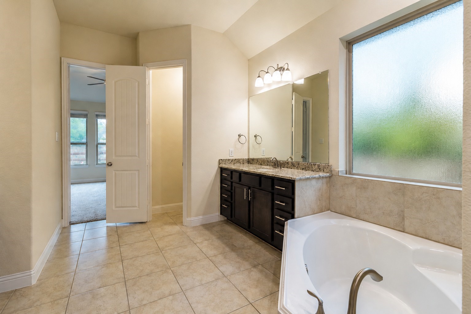 320 Woodway Drive Property Photo 15