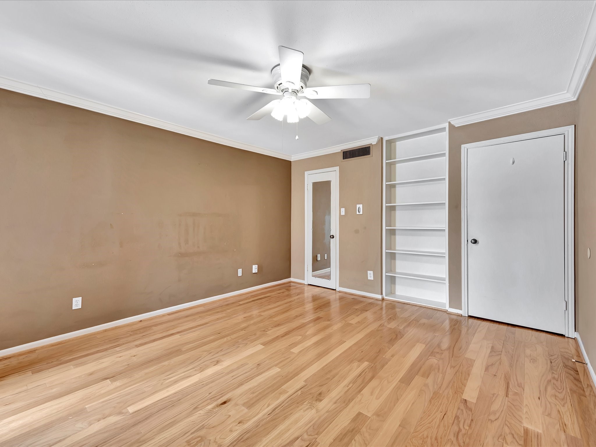 1601 S Shepherd Drive 19 Property Photo 22
