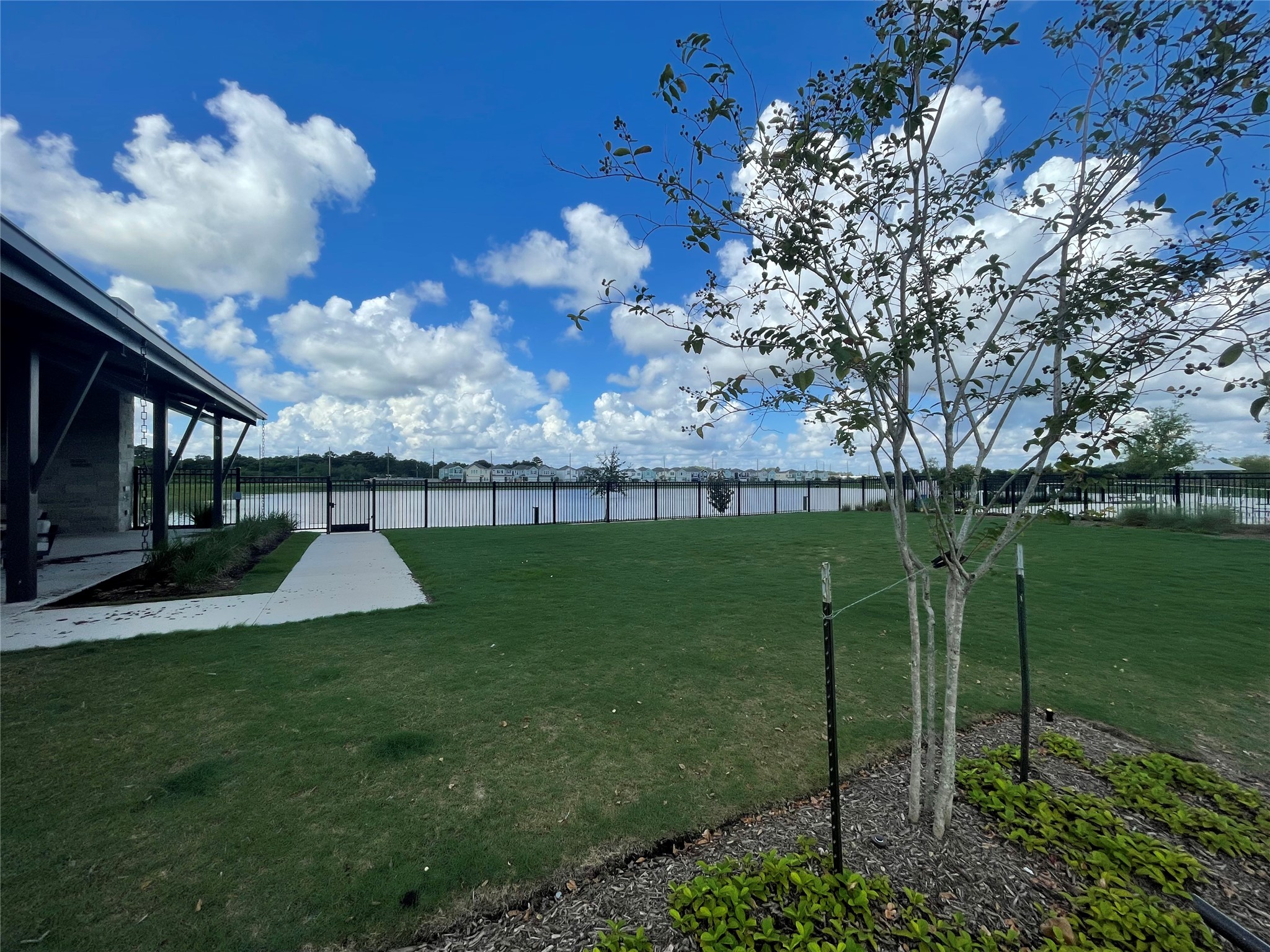 705 Seabreeze Drive Property Photo 24