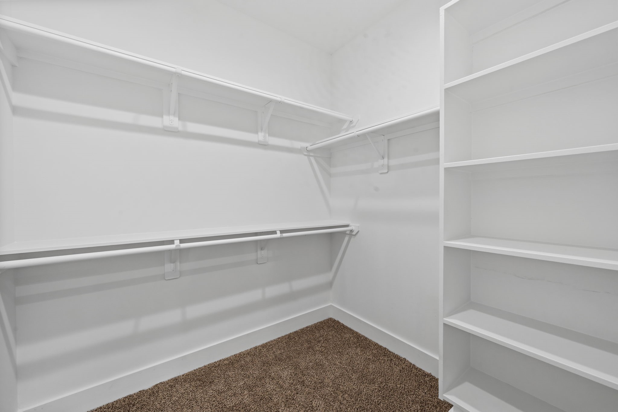 8023 Easter Street Property Photo 18