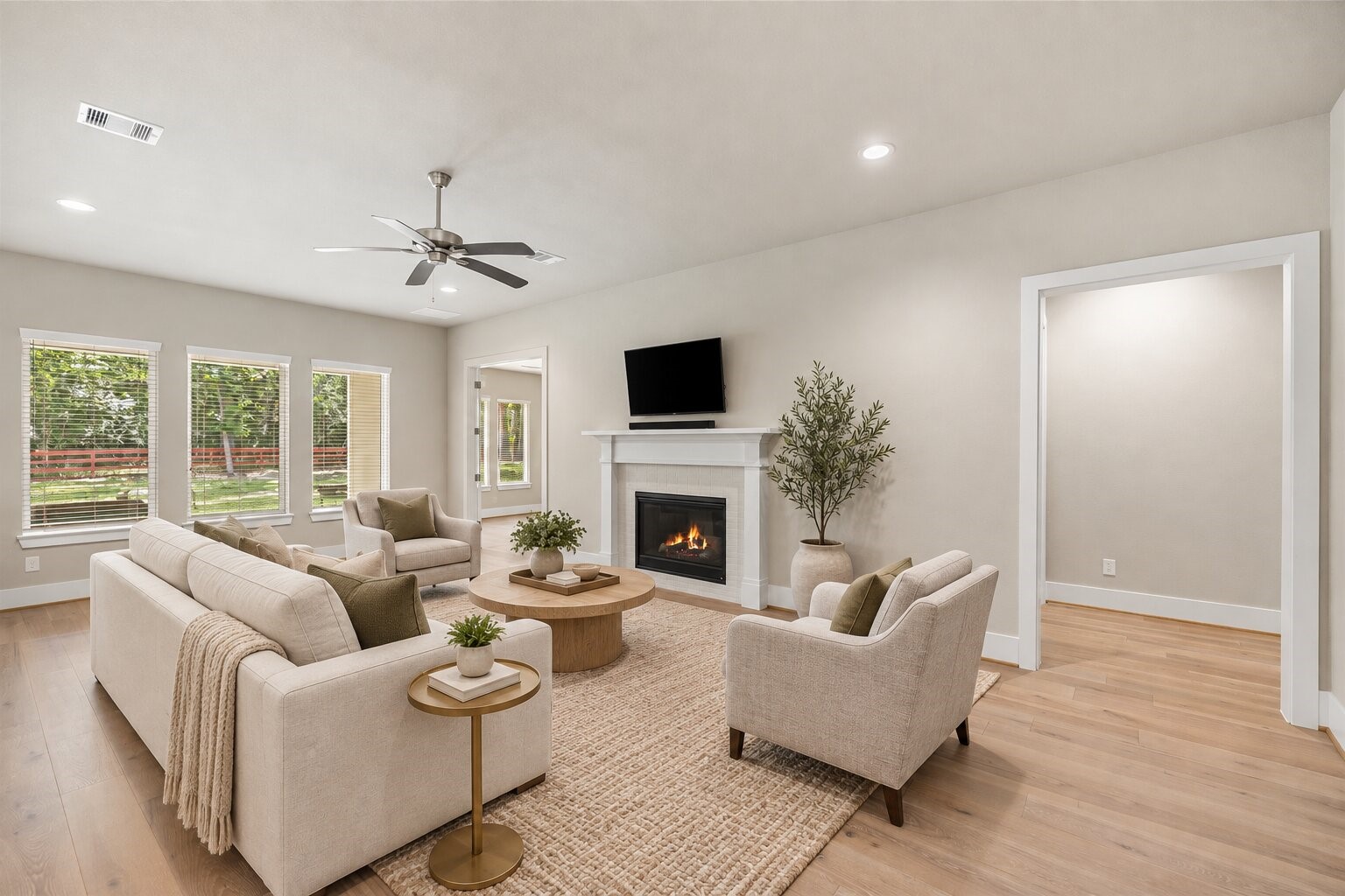 8927 Catamaran Way Property Photo 3
