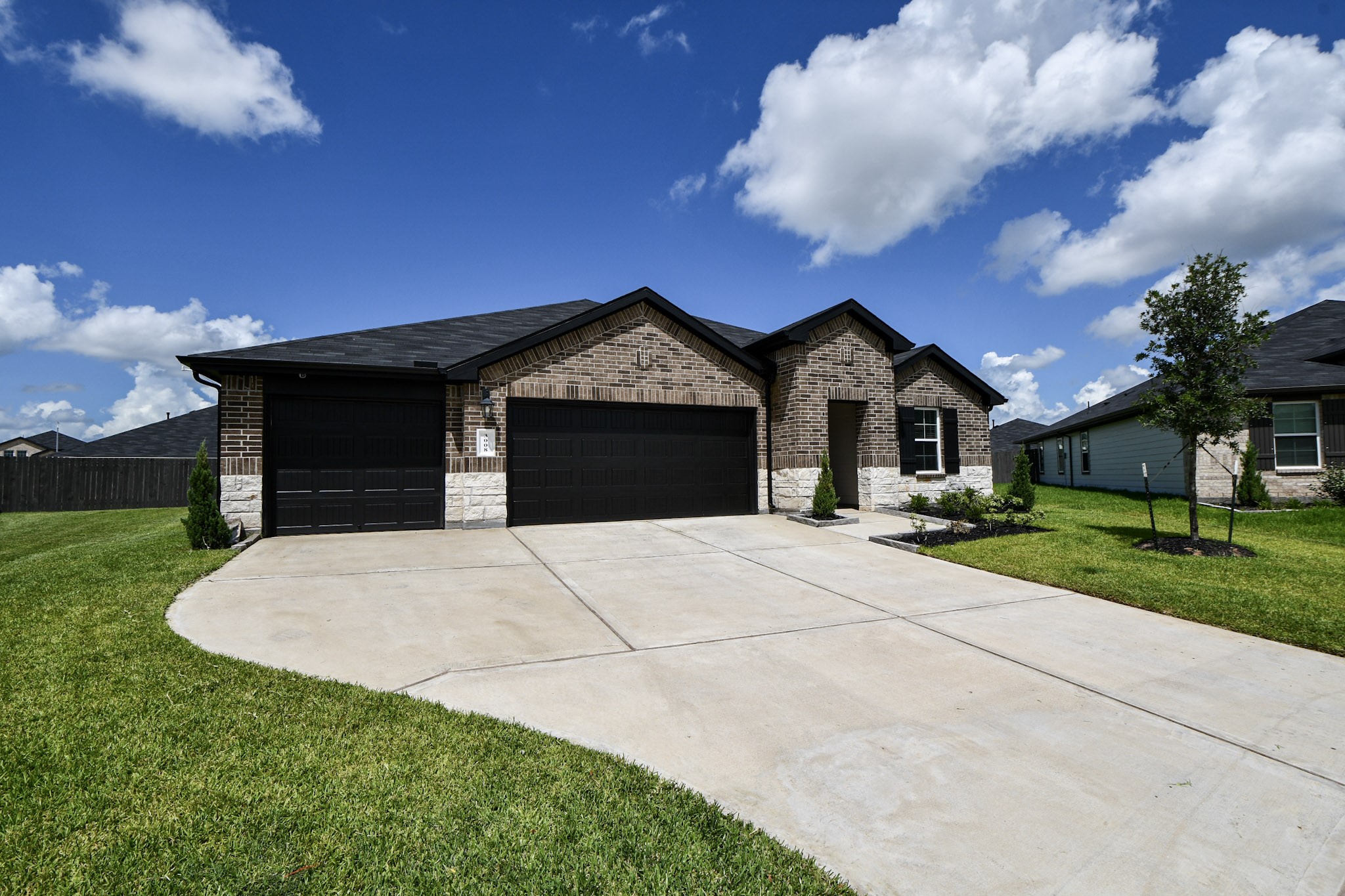 3008 Bur Landing Lane Property Photo 2