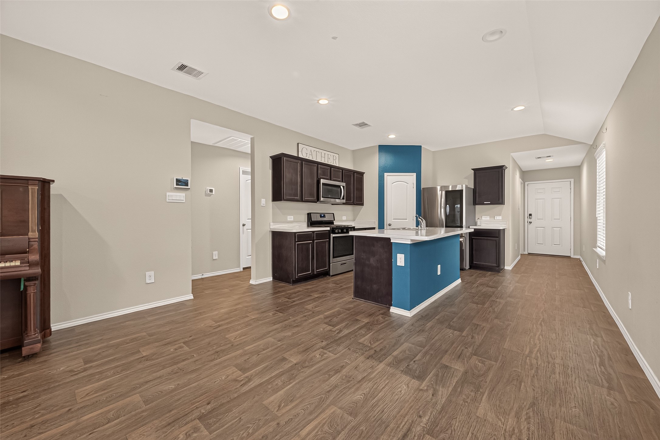 2415 Moraine Valley Drive Property Photo 11