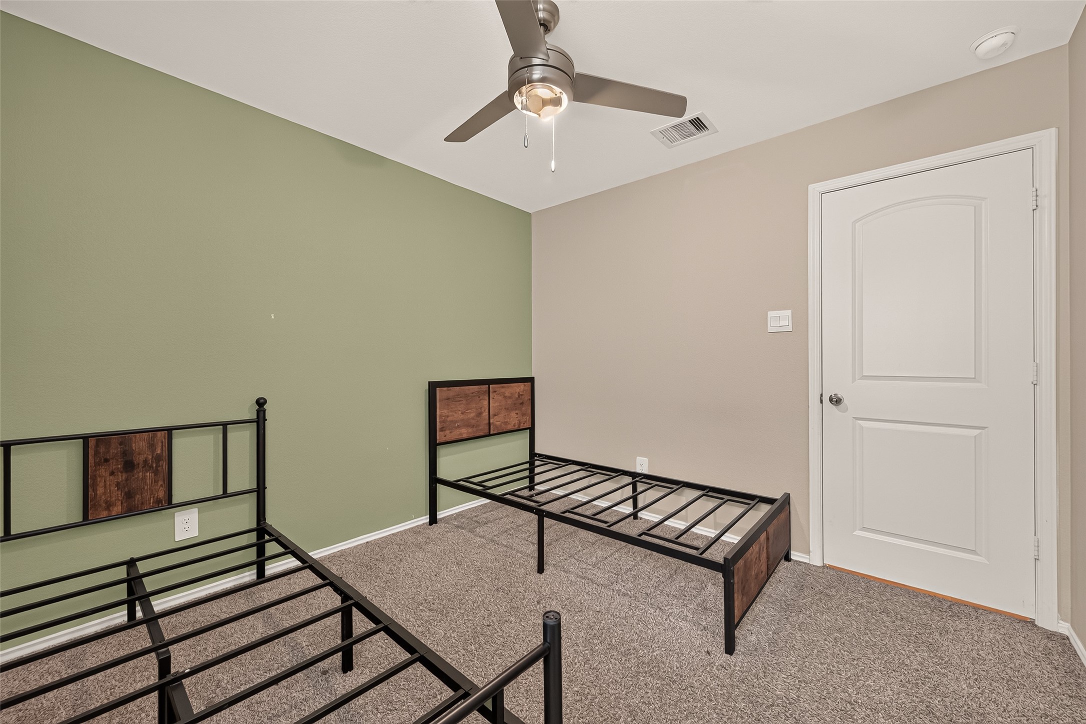 2415 Moraine Valley Drive Property Photo 26