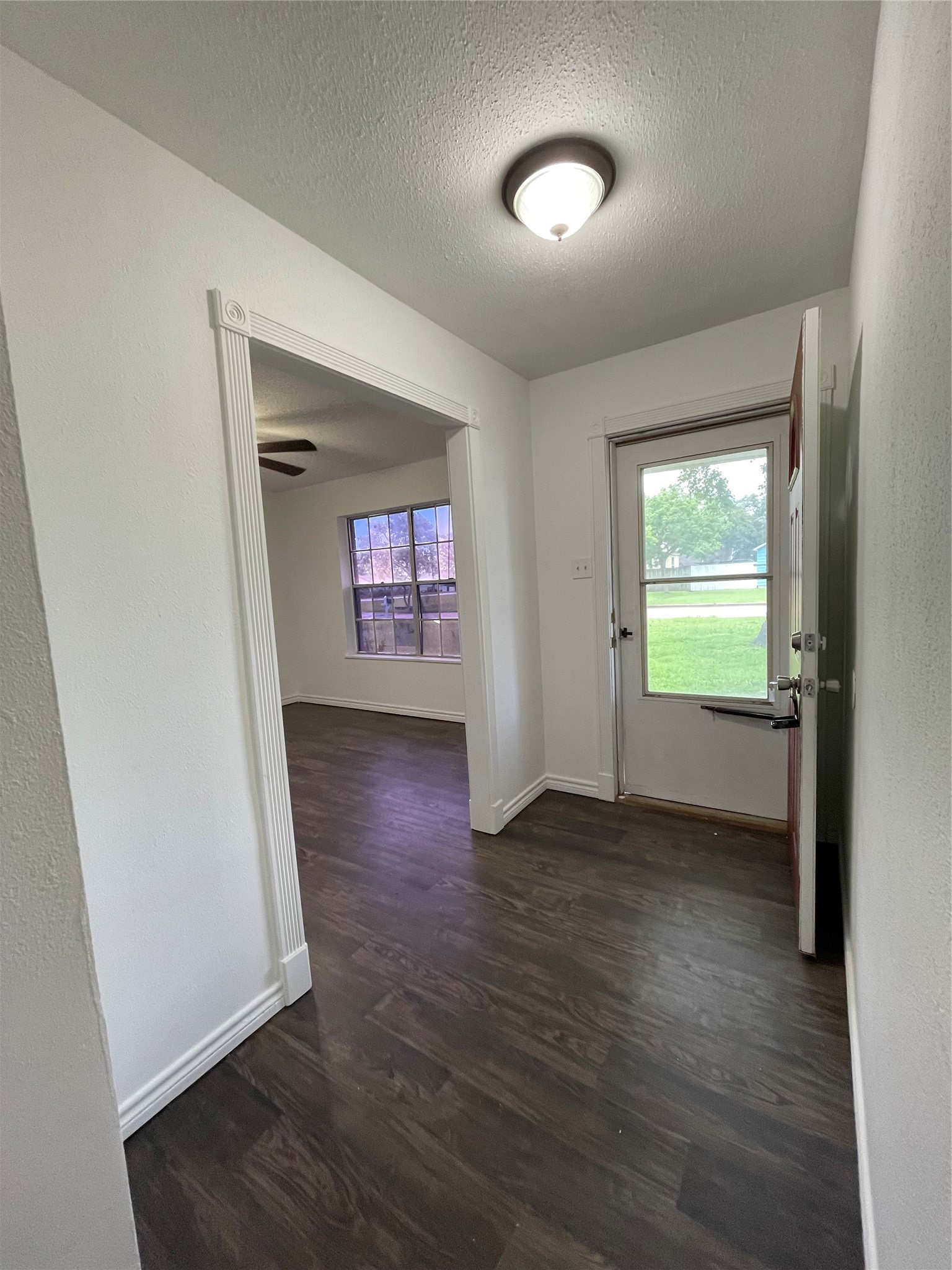 6 N Avenue C Property Photo 3