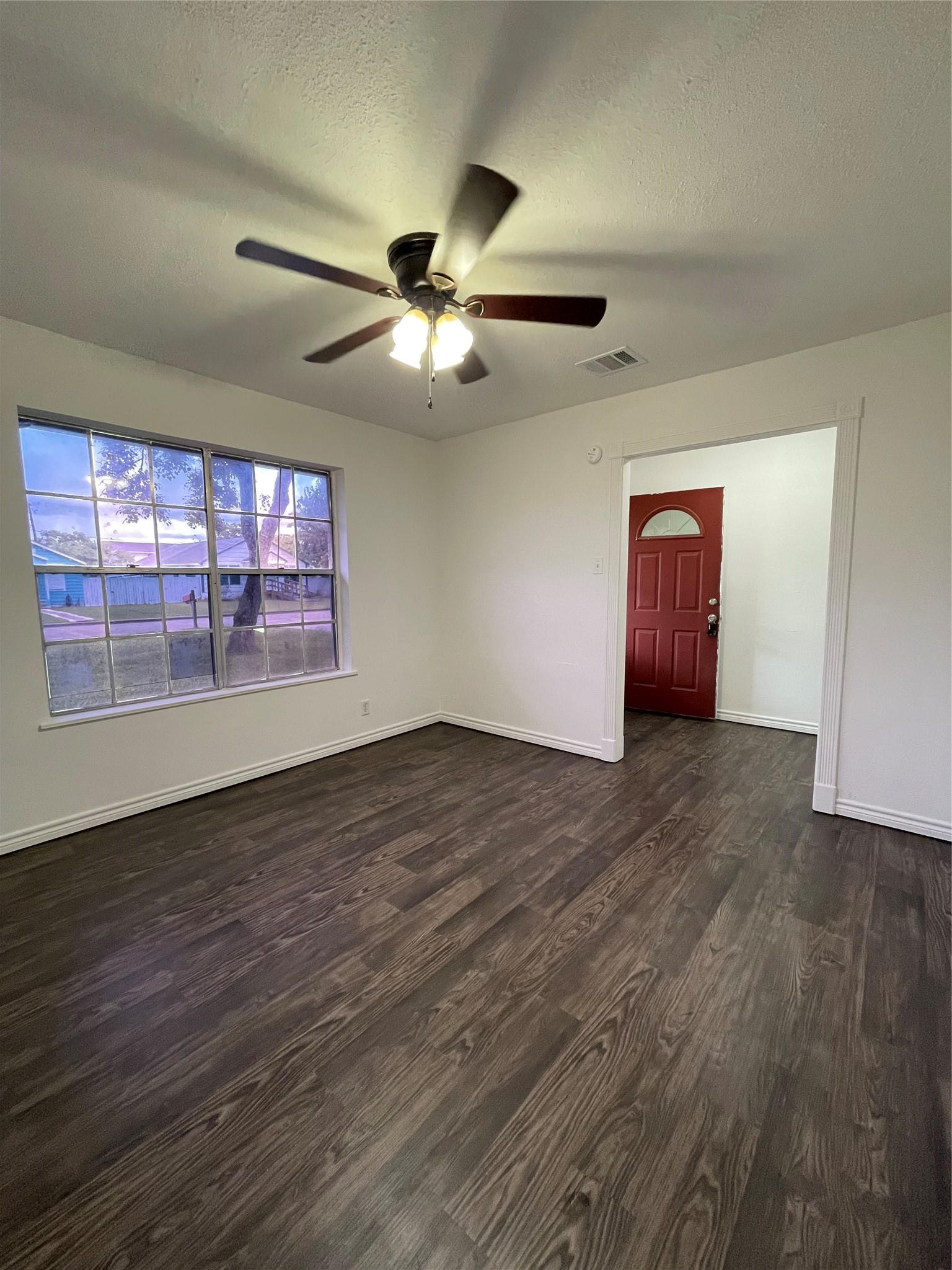 6 N Avenue C Property Photo 5