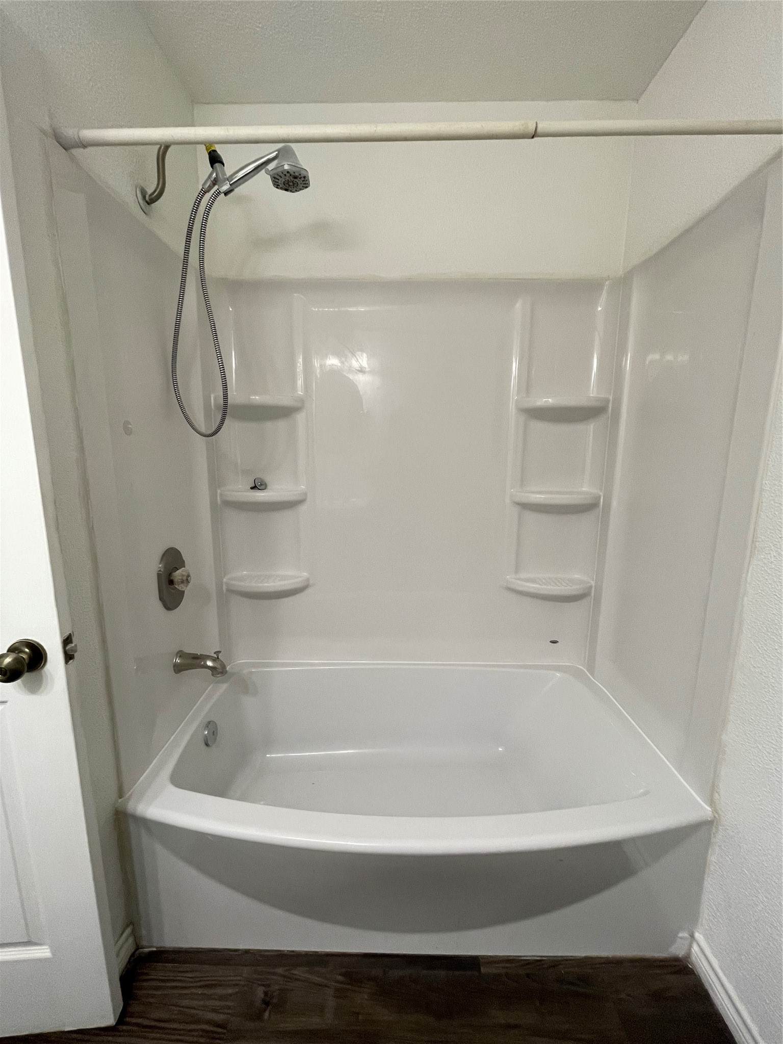 6 N Avenue C Property Photo 12