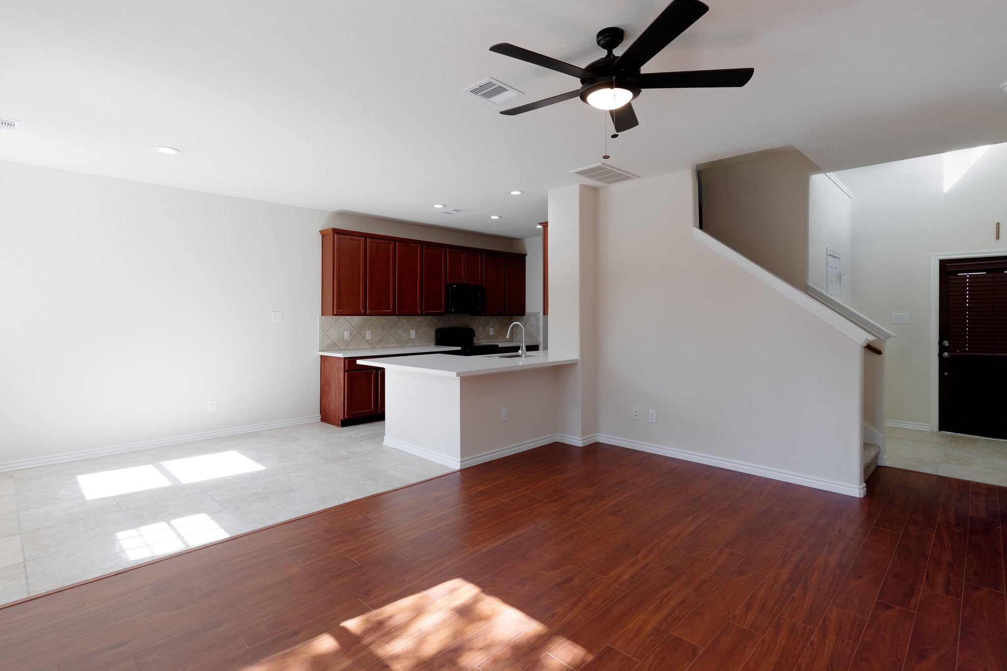 24646 Folkstone Circle Property Photo 3