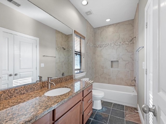 2505 Dallas Property Photo 3