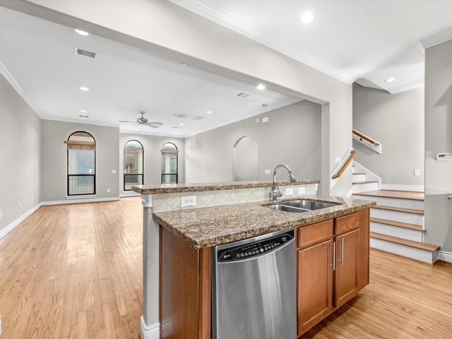 2505 Dallas Property Photo 10