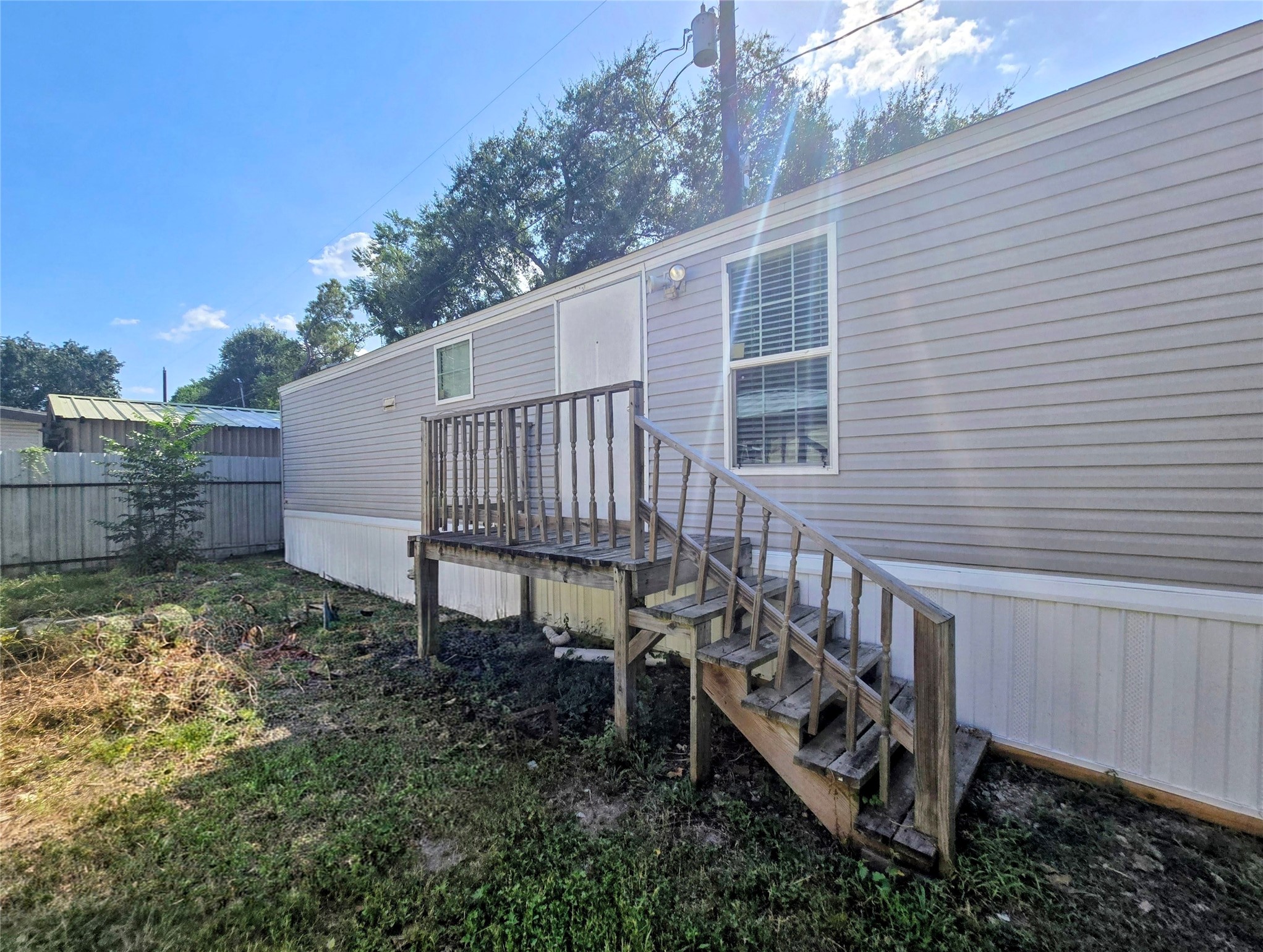12207 Lynda Drive Property Photo 10