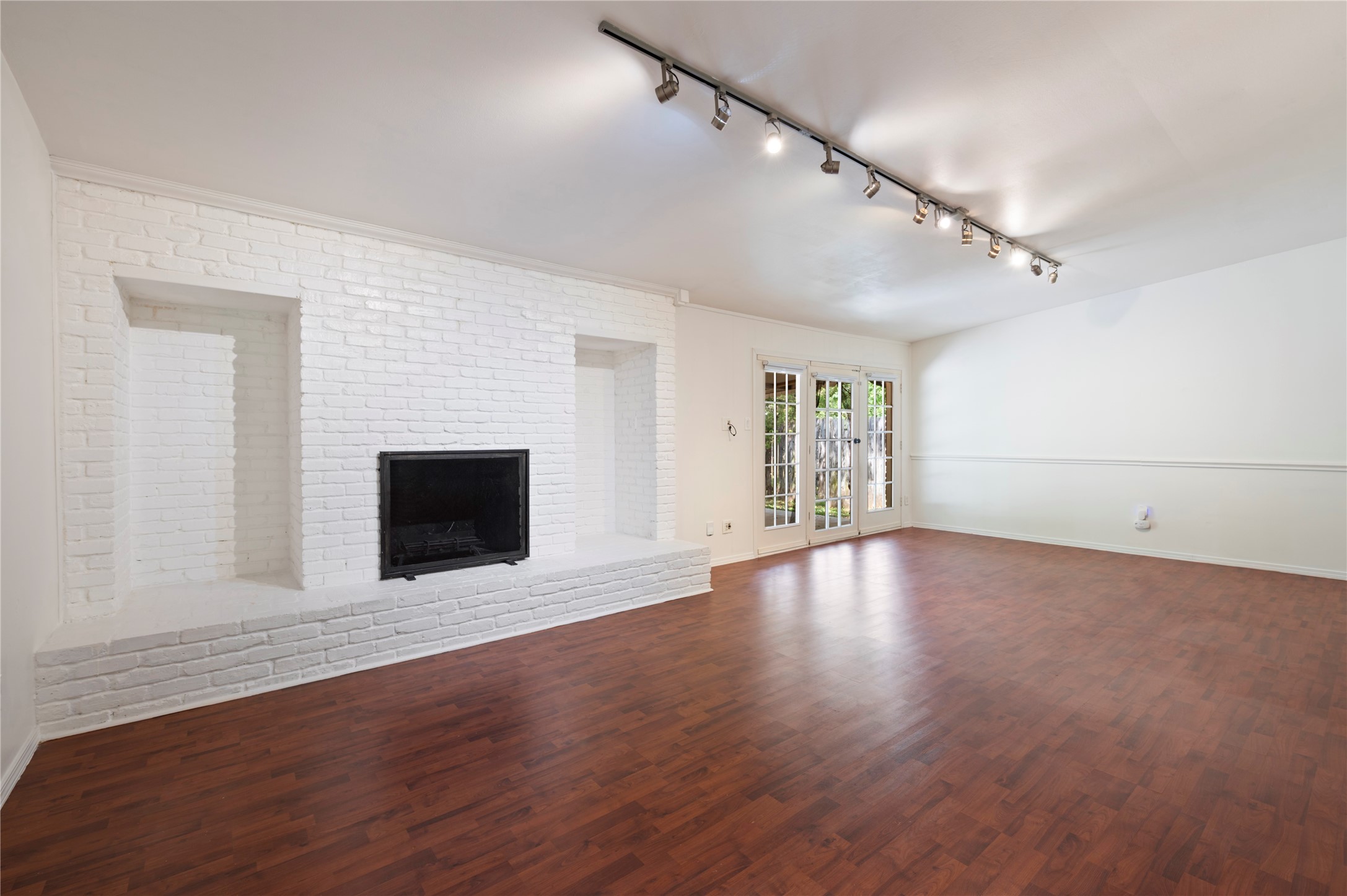 10714 Hillcroft Avenue Property Photo 13