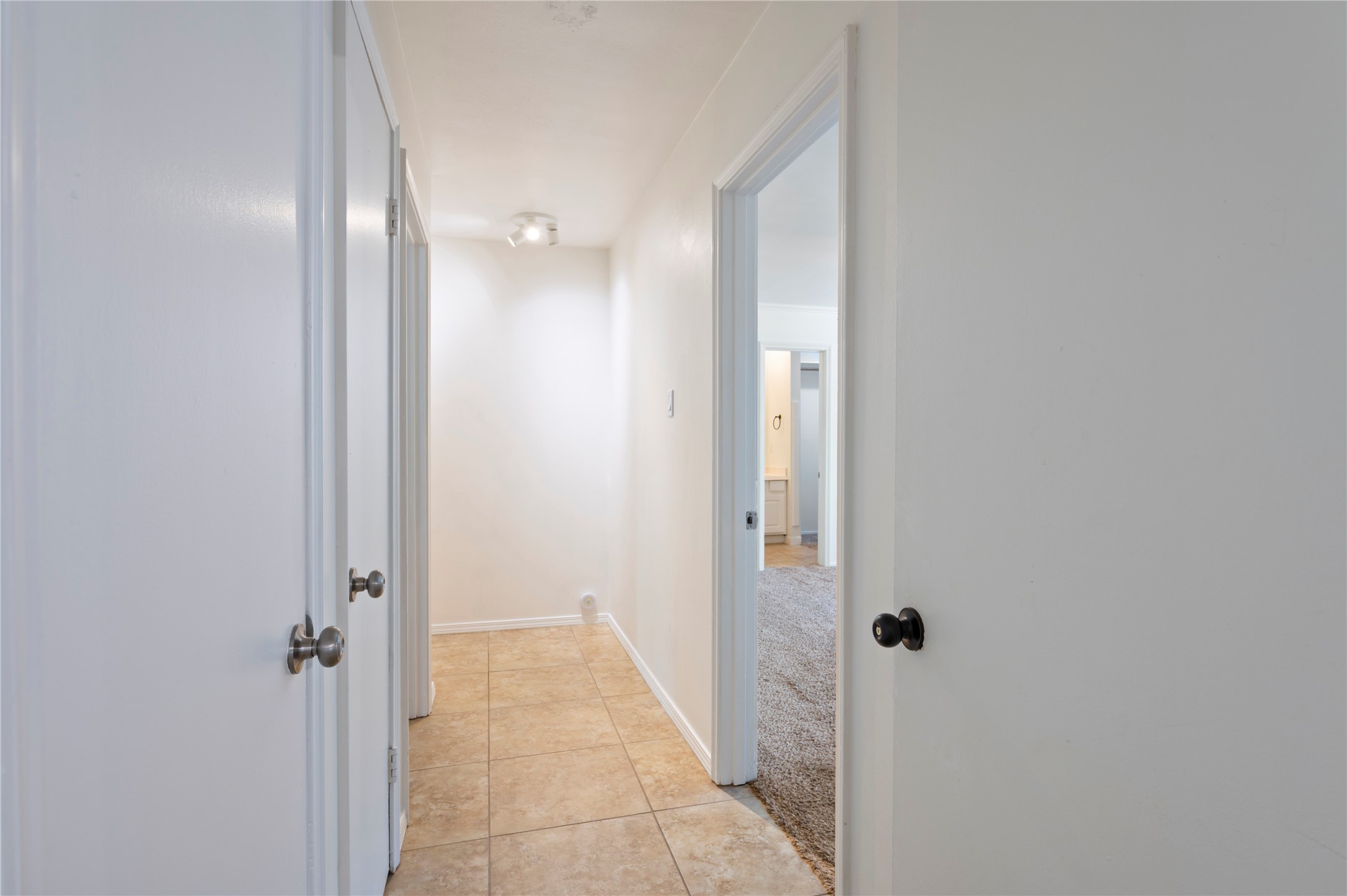 10714 Hillcroft Avenue Property Photo 17