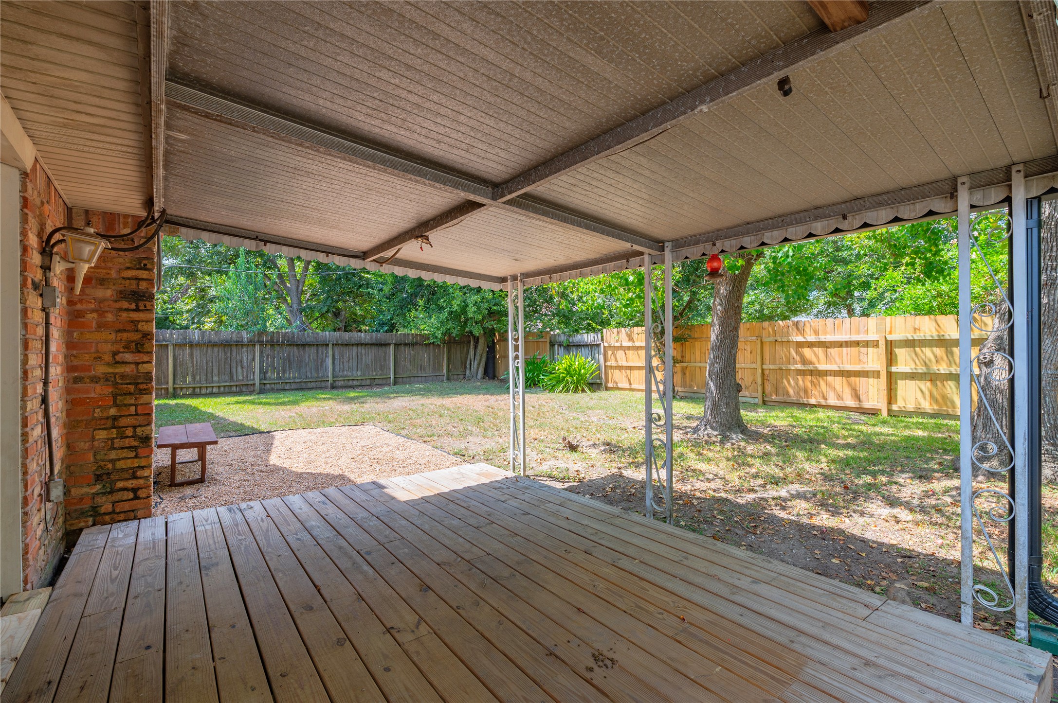 10714 Hillcroft Avenue Property Photo 28