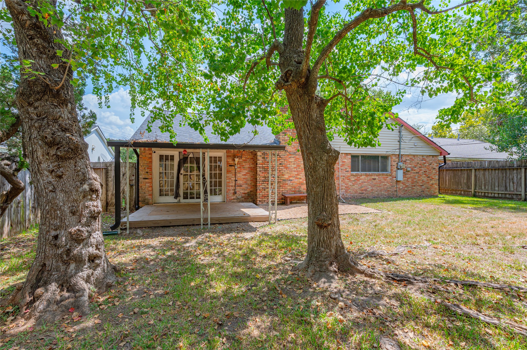 10714 Hillcroft Avenue Property Photo 30