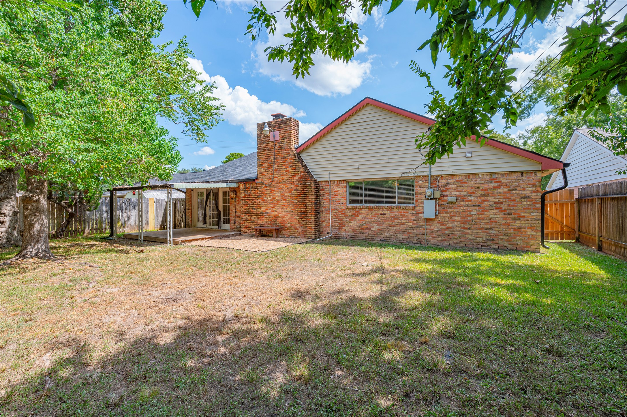 10714 Hillcroft Avenue Property Photo 32