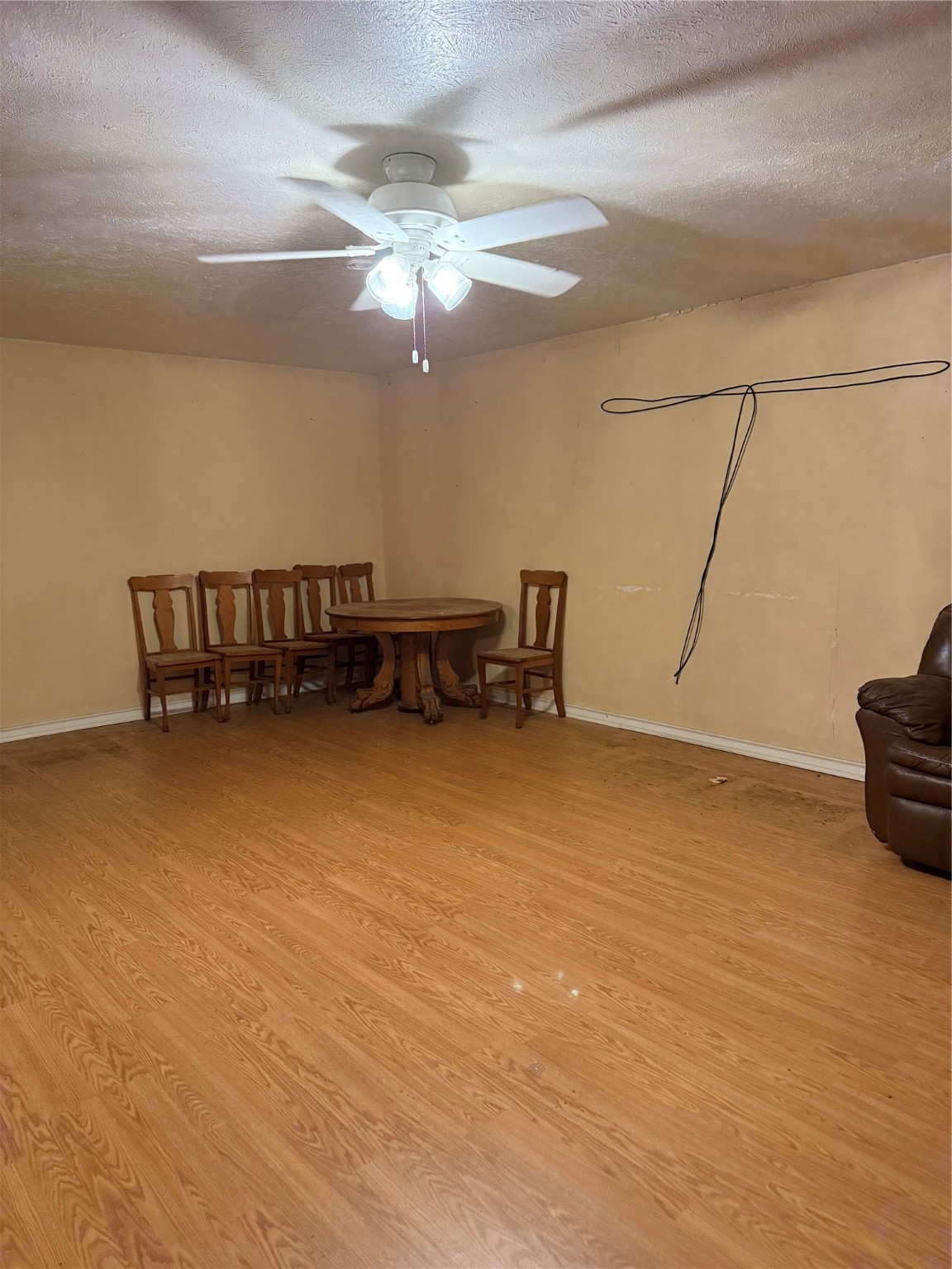 2609 Sue Street Property Photo 9