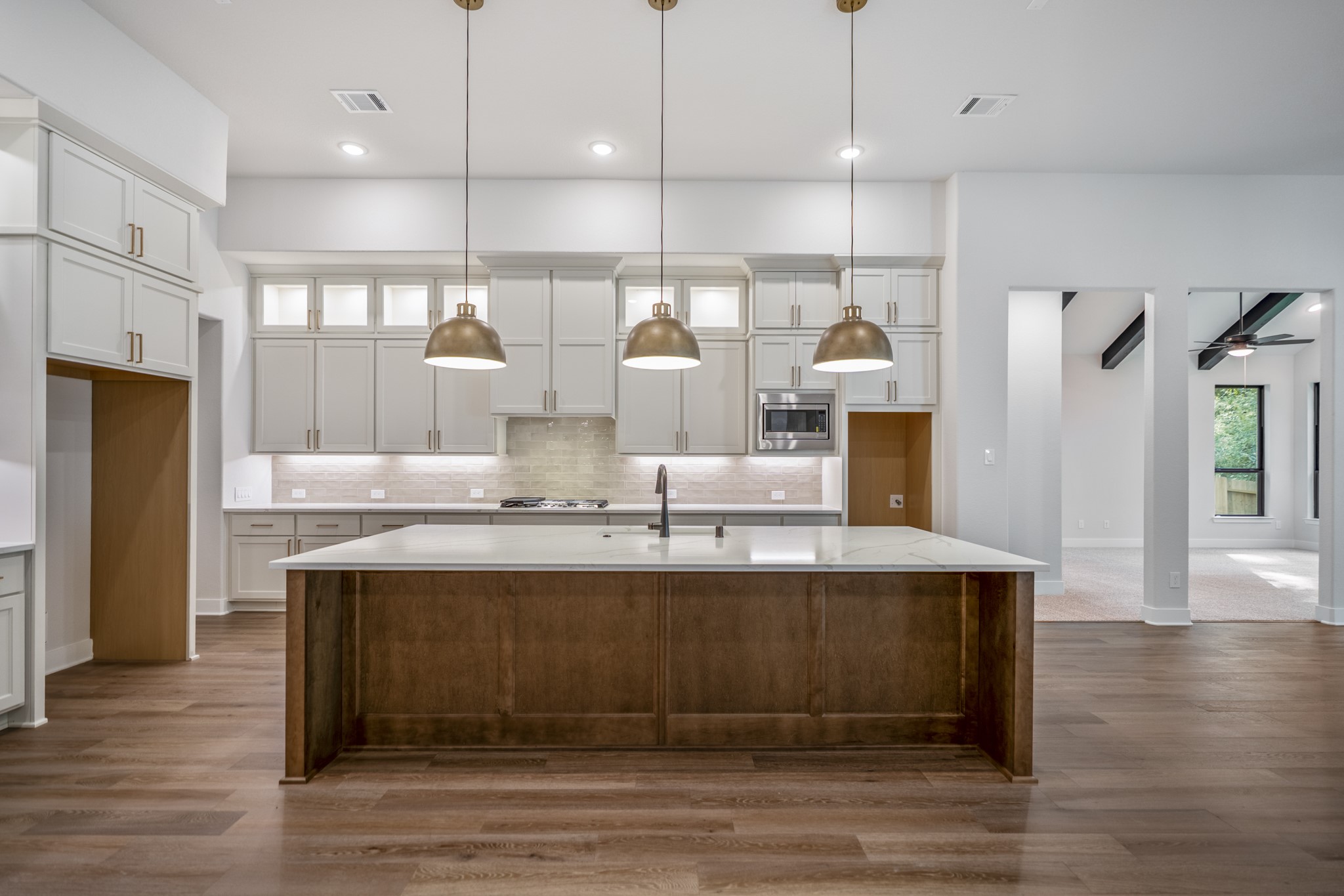 209 Lilac Tree Court Property Photo 4