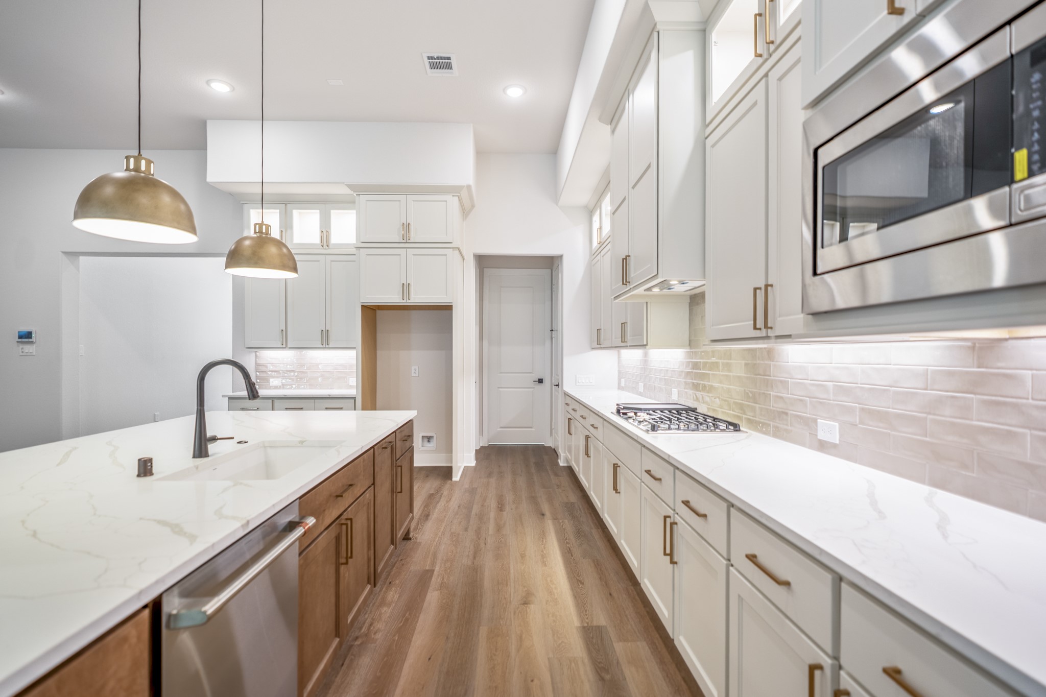 209 Lilac Tree Court Property Photo 7