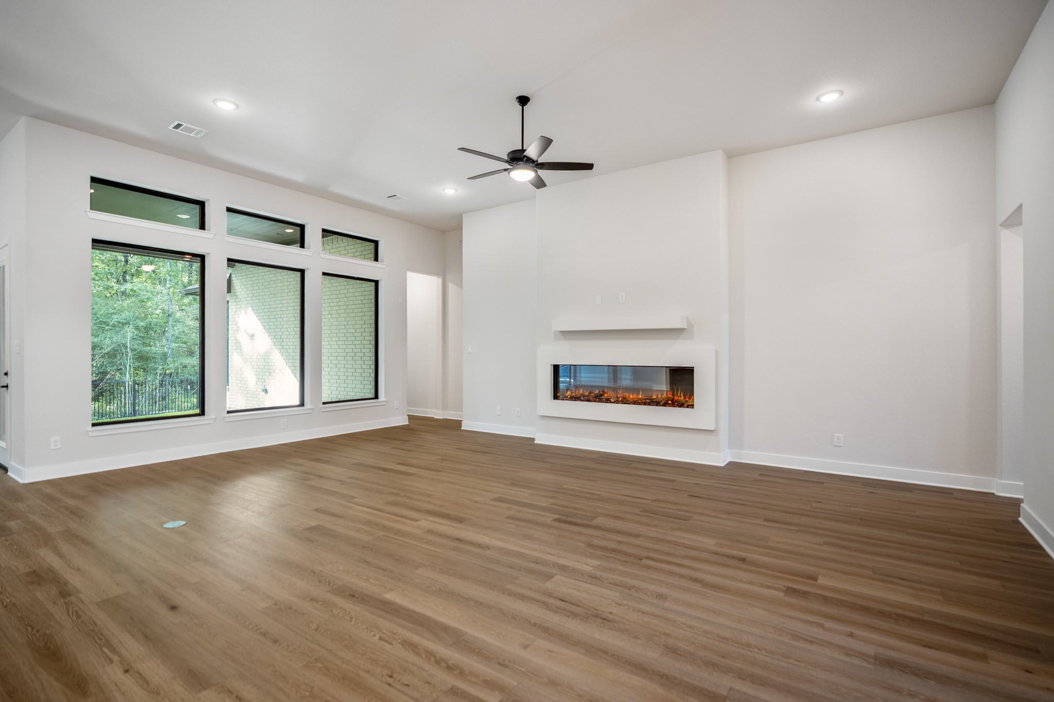 209 Lilac Tree Court Property Photo 13