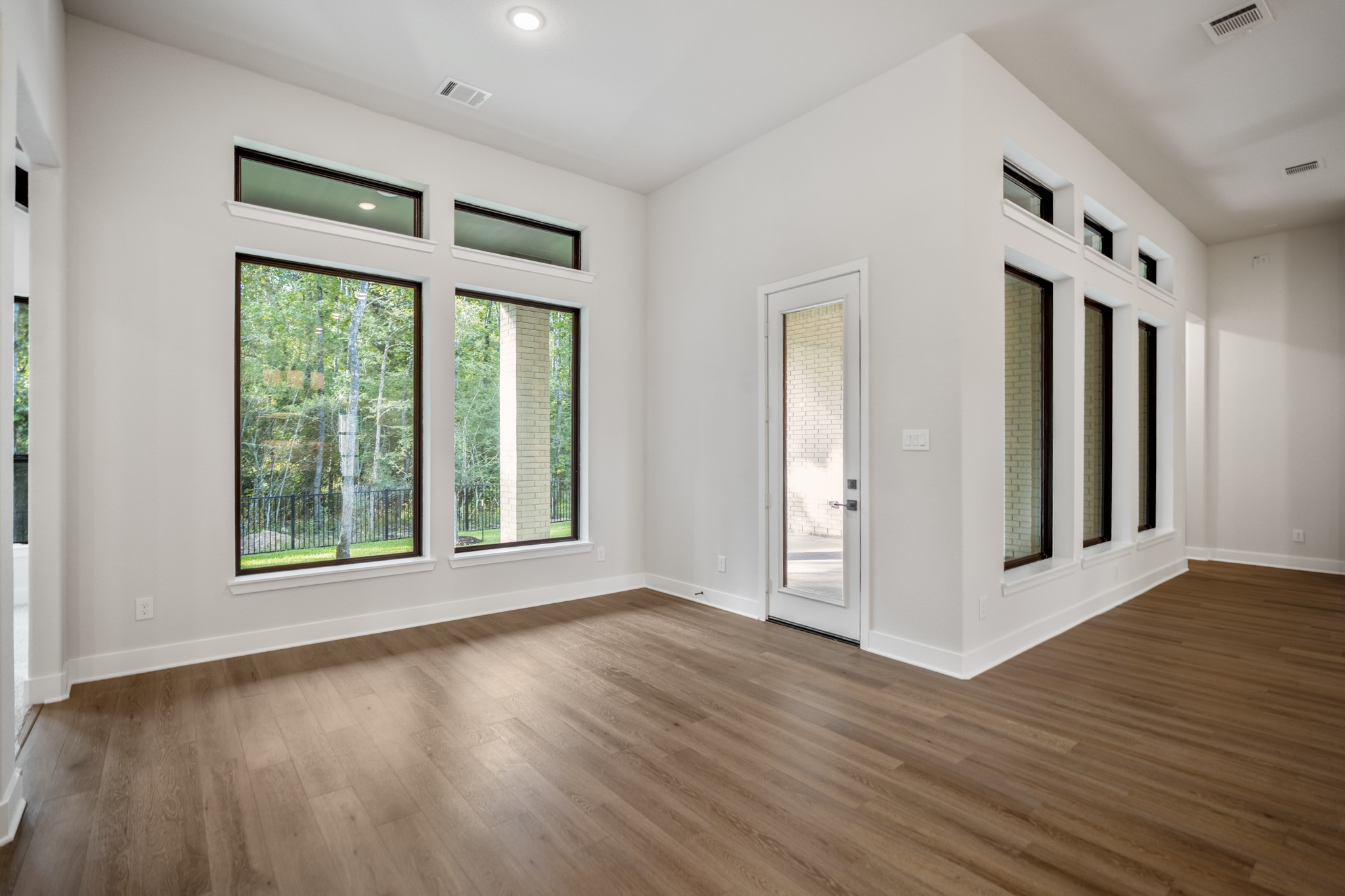 209 Lilac Tree Court Property Photo 18