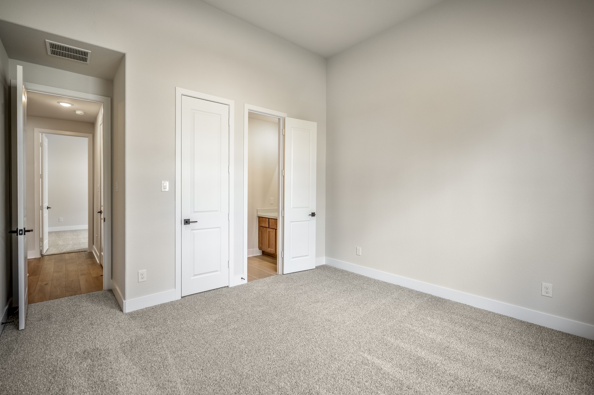 209 Lilac Tree Court Property Photo 31
