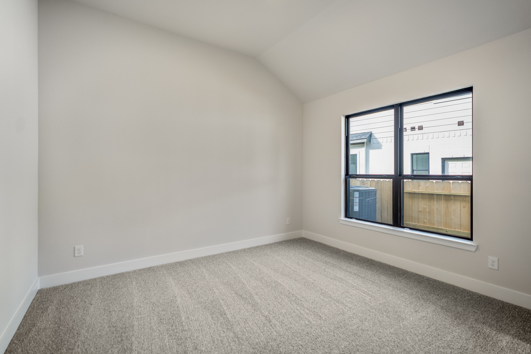 209 Lilac Tree Court Property Photo 32