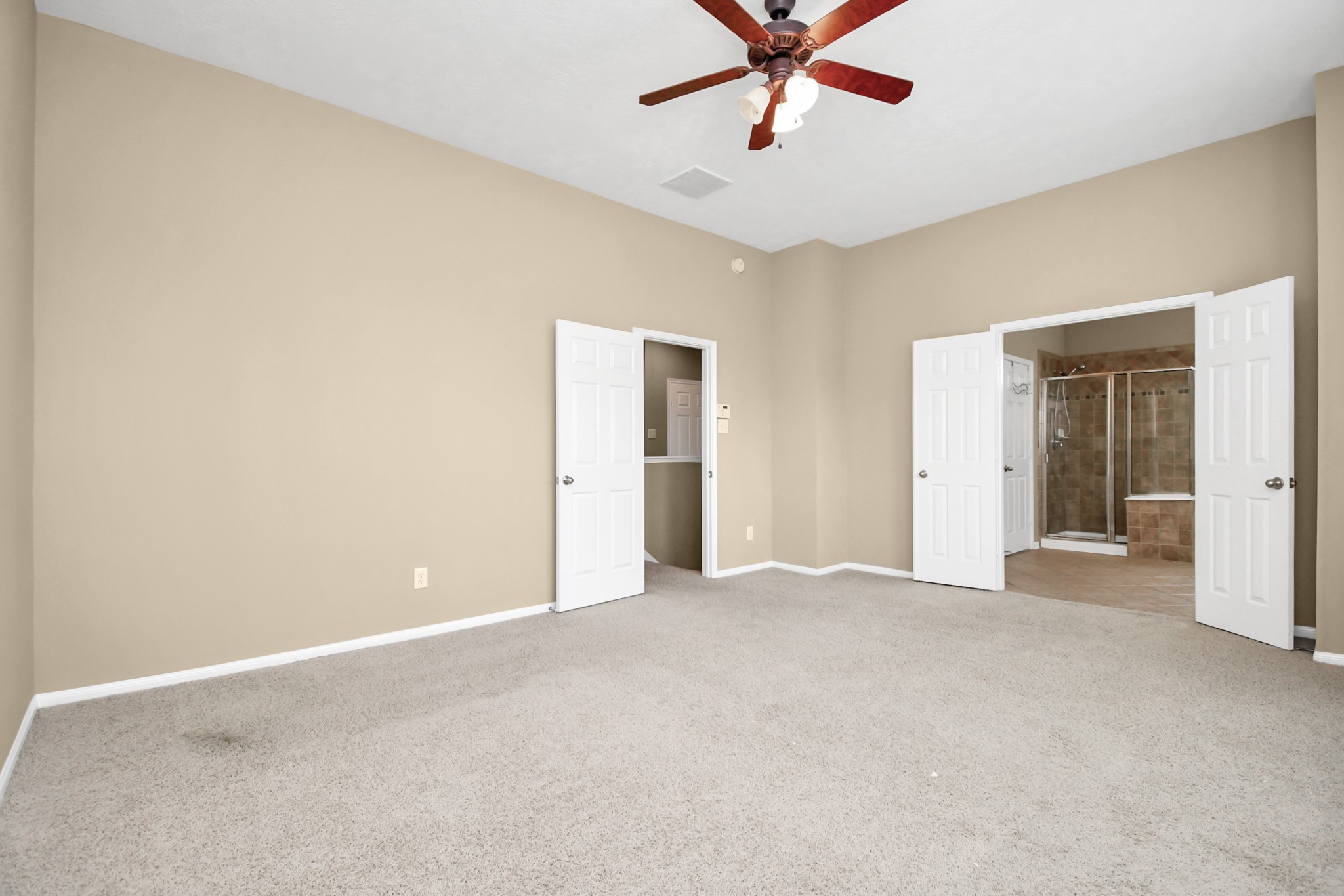 3323 Home Point Drive Property Photo 14
