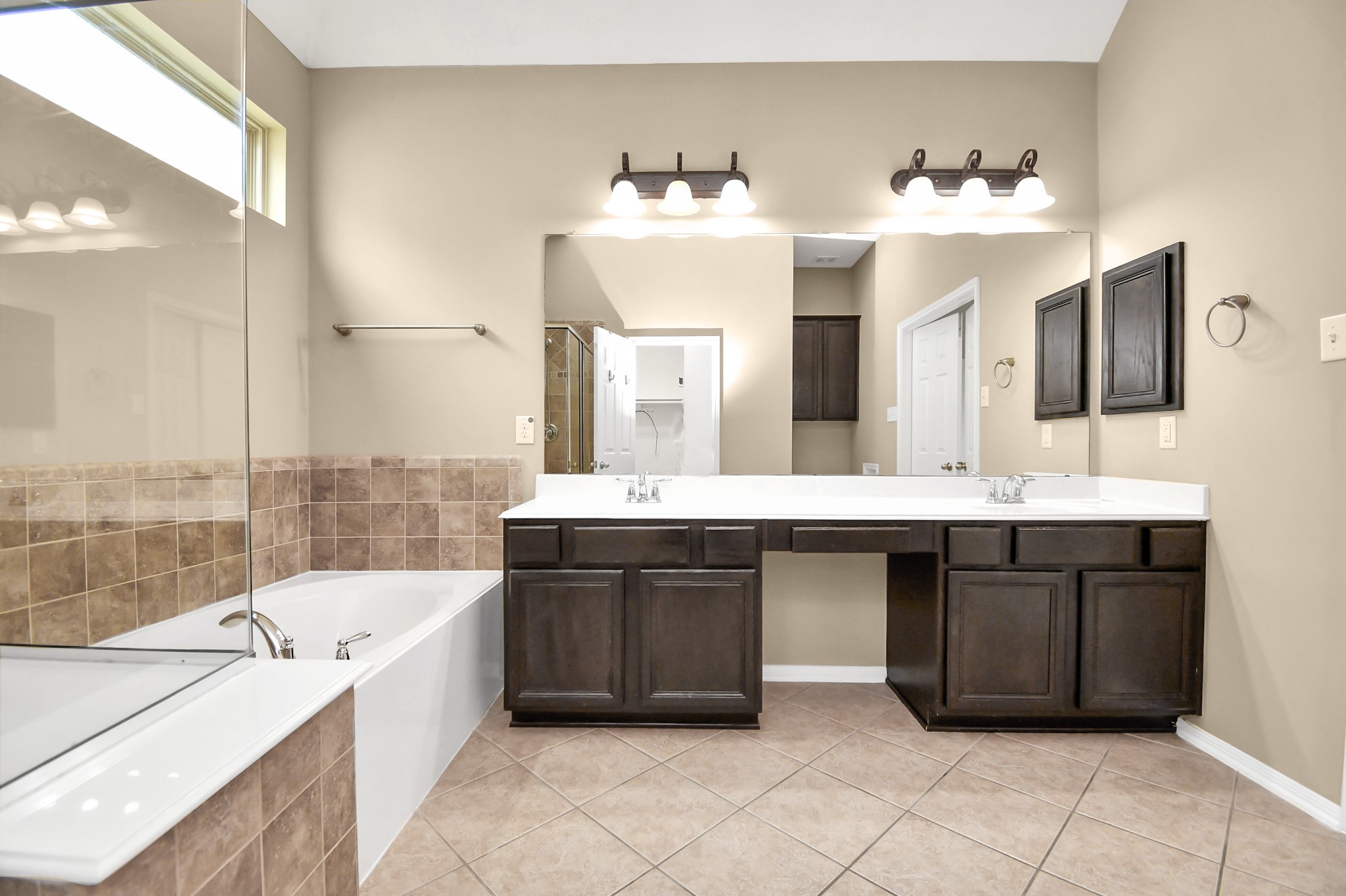 3323 Home Point Drive Property Photo 20